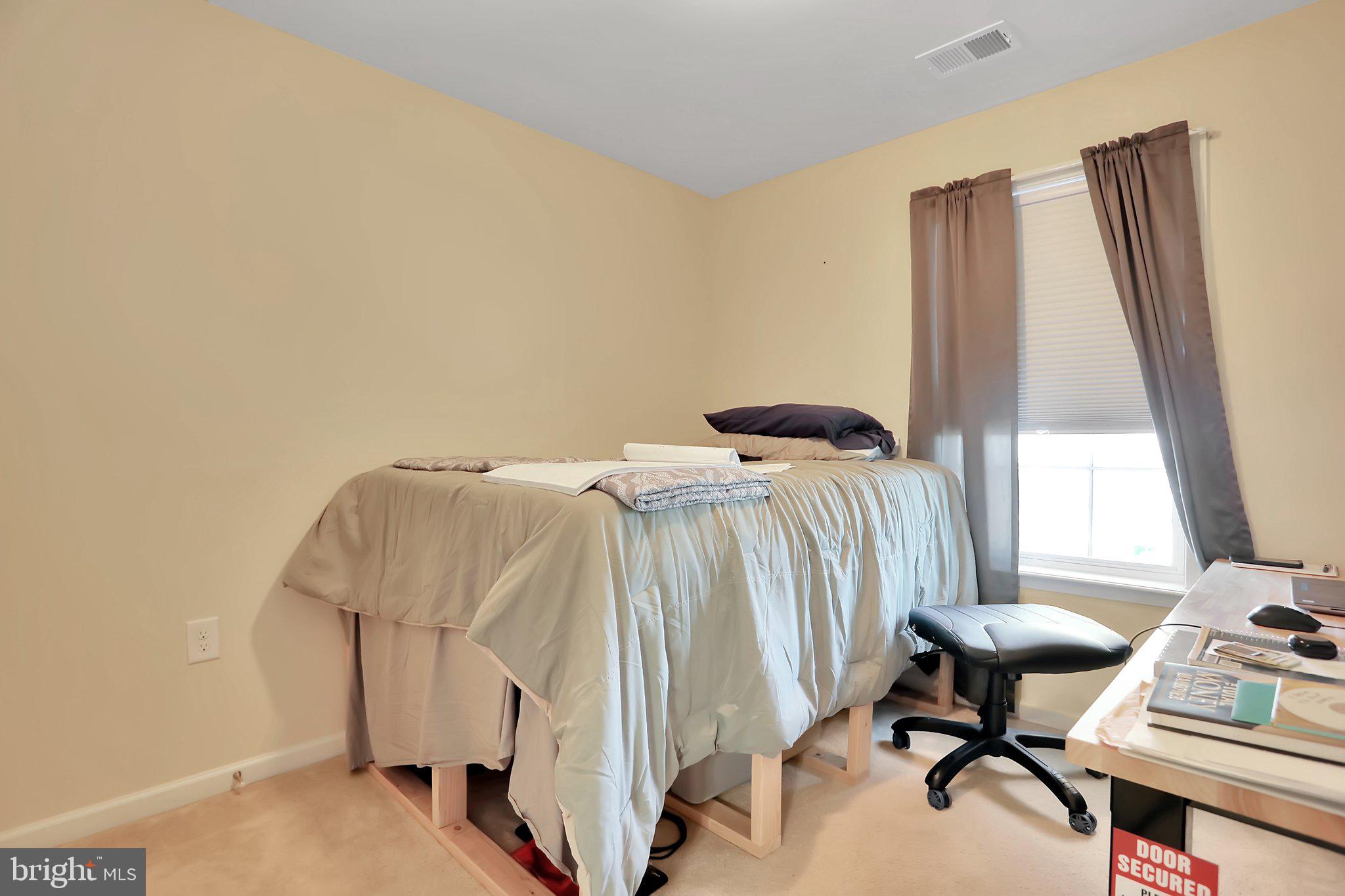 LAKELAND PLACE - Residential