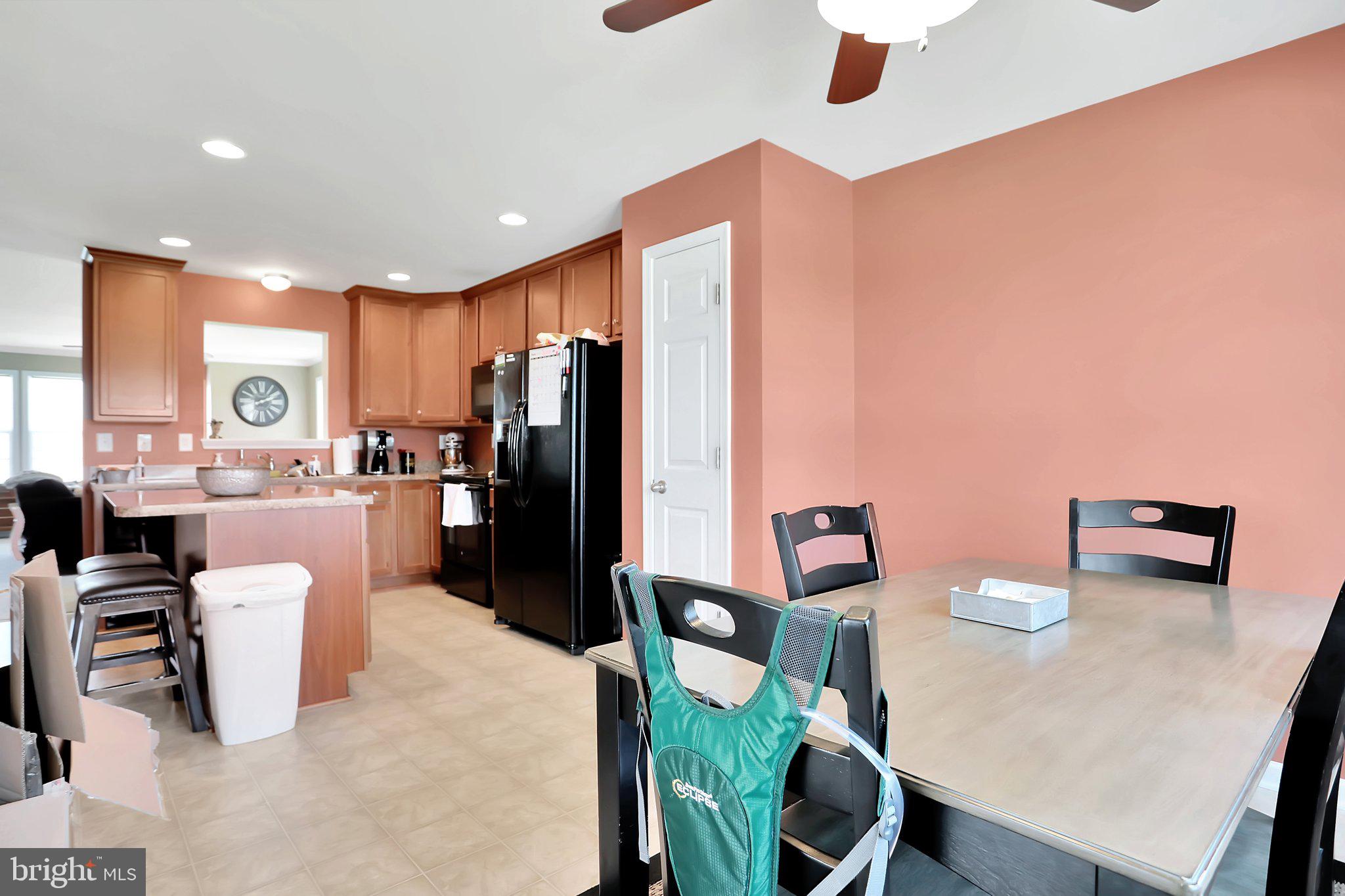 LAKELAND PLACE - Residential