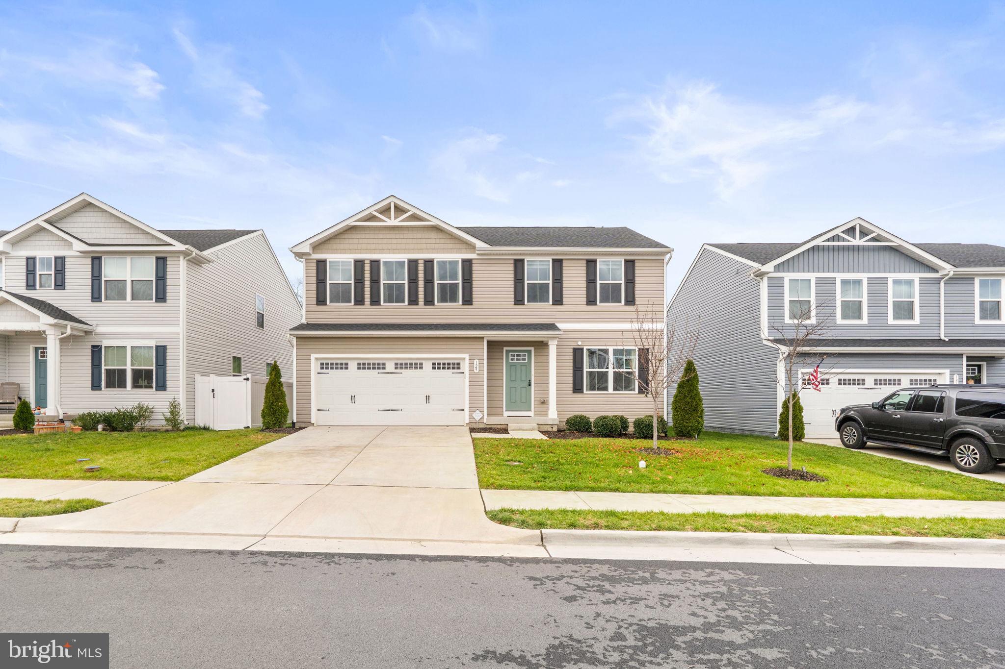 THE VILLAGE AT MIDDLETOWN - Residential