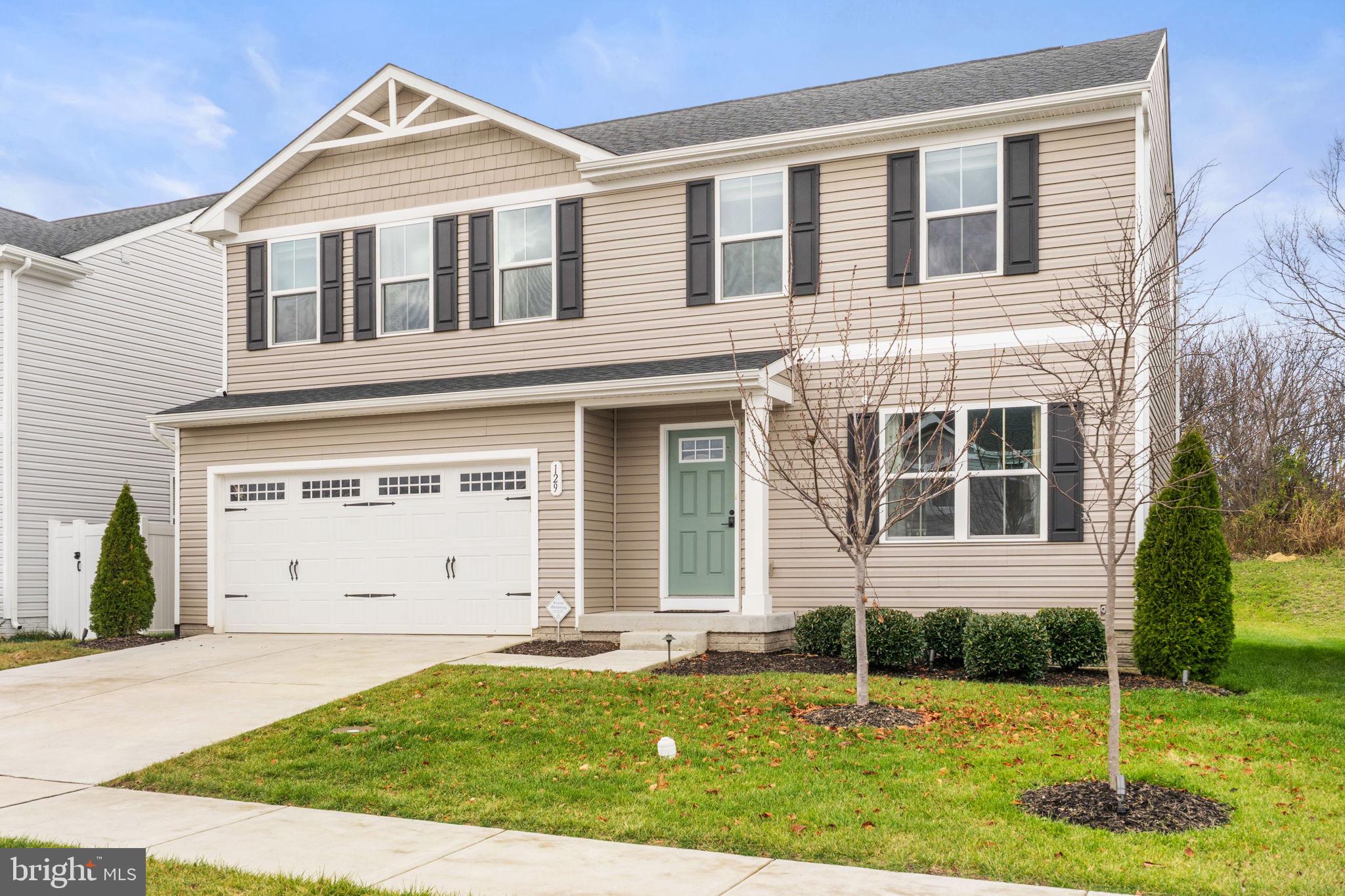 THE VILLAGE AT MIDDLETOWN - Residential