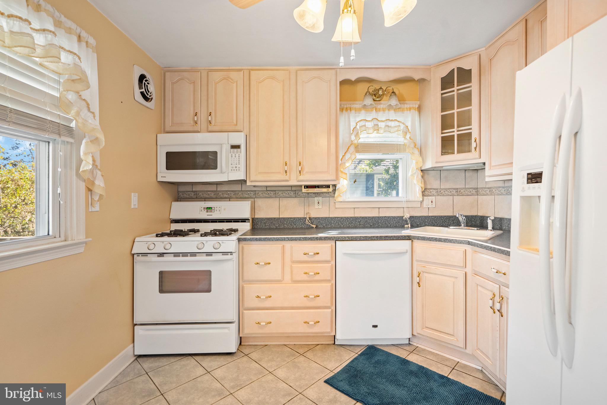 DOUBLE ROCK - Residential