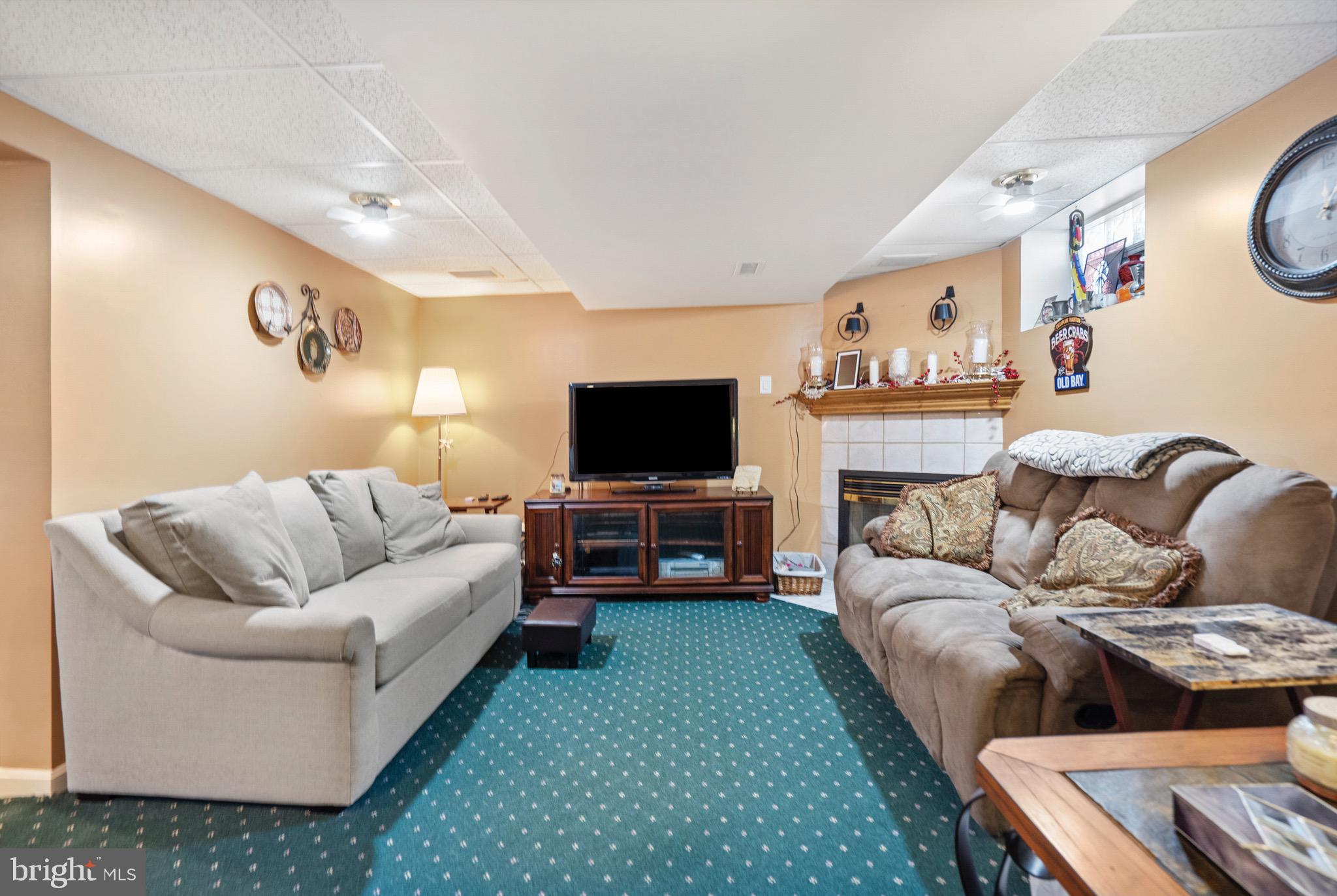 DOUBLE ROCK - Residential