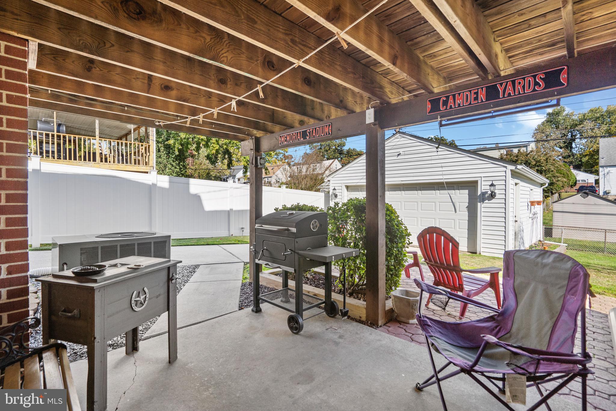 DOUBLE ROCK - Residential