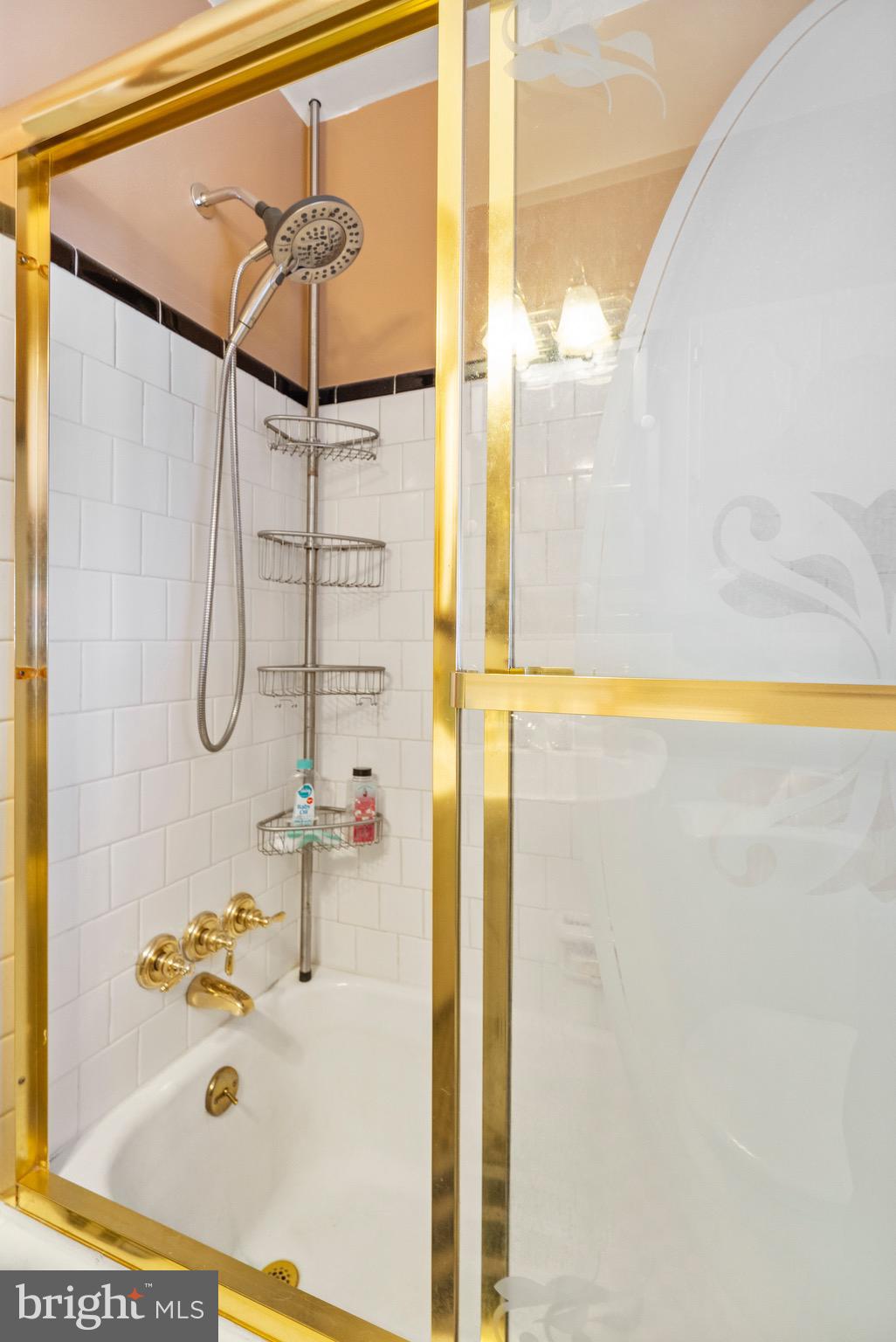 DOUBLE ROCK - Residential