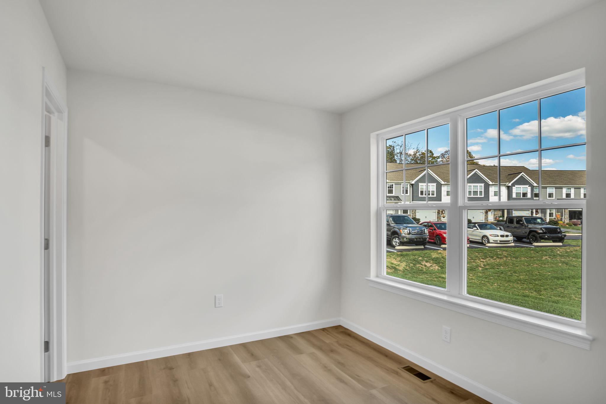 MAYAPPLE WOODS - Residential