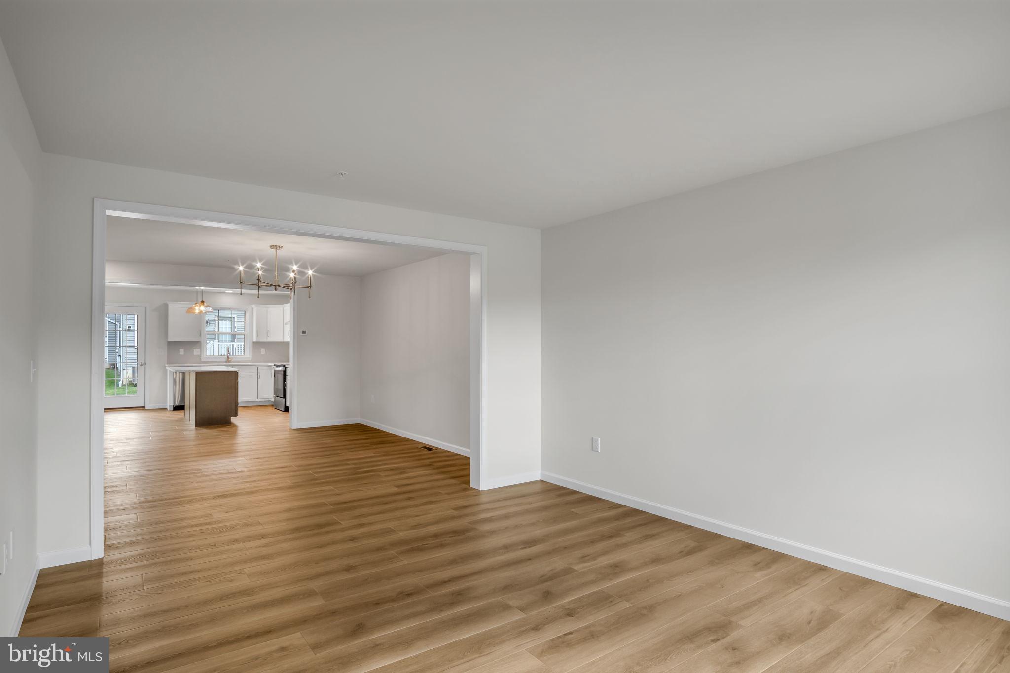 MAYAPPLE WOODS - Residential