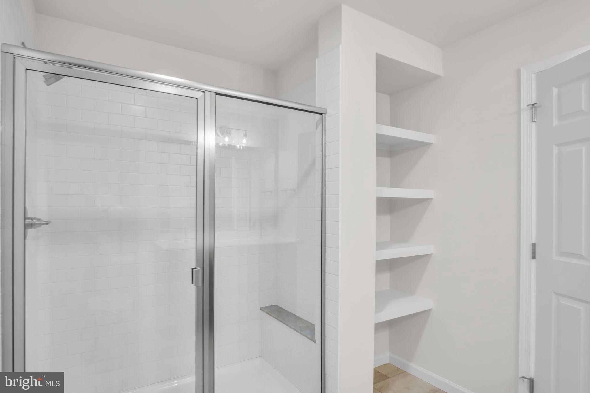 MAYAPPLE WOODS - Residential