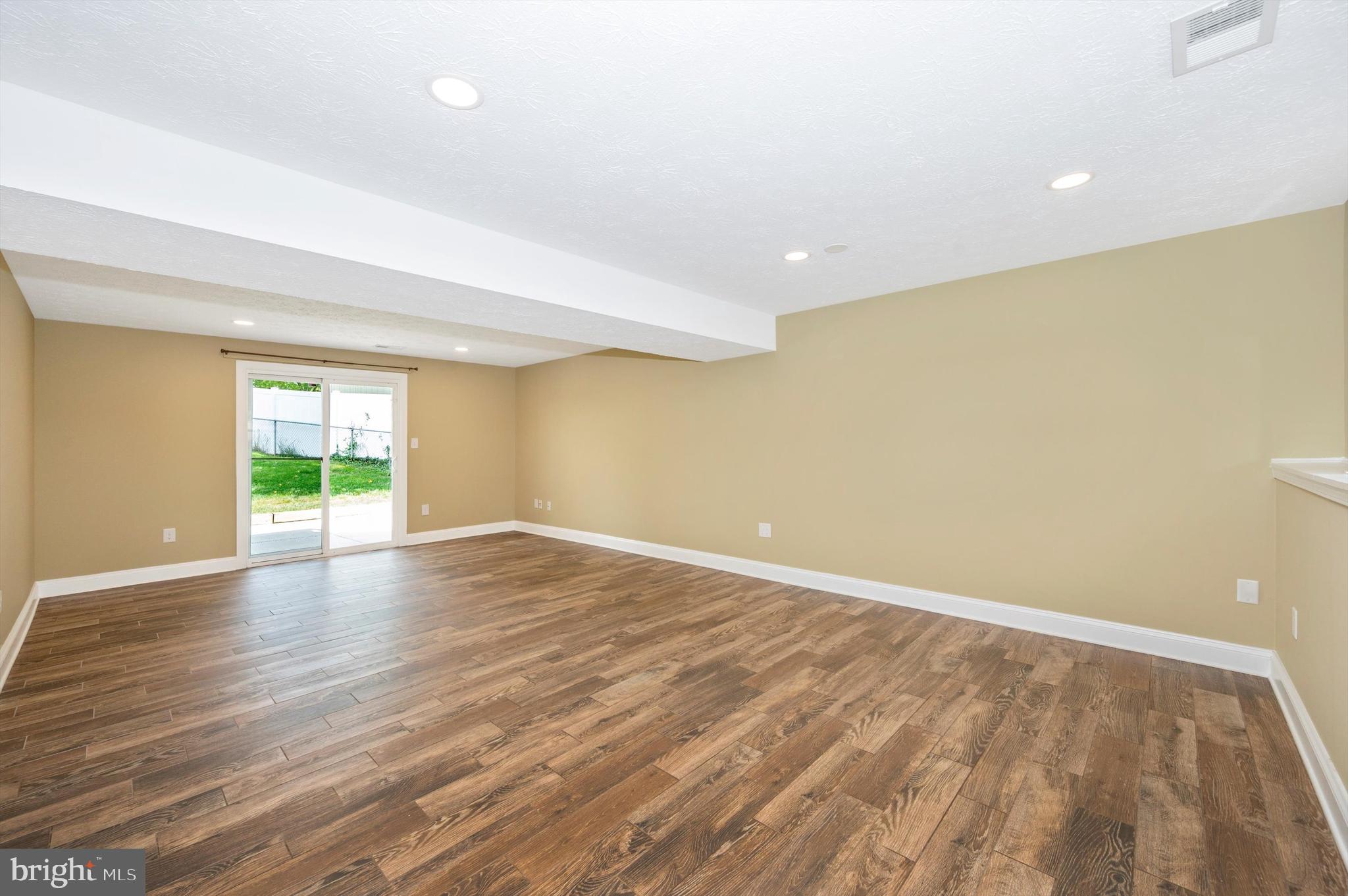 DIAMOND HILLS - Residential