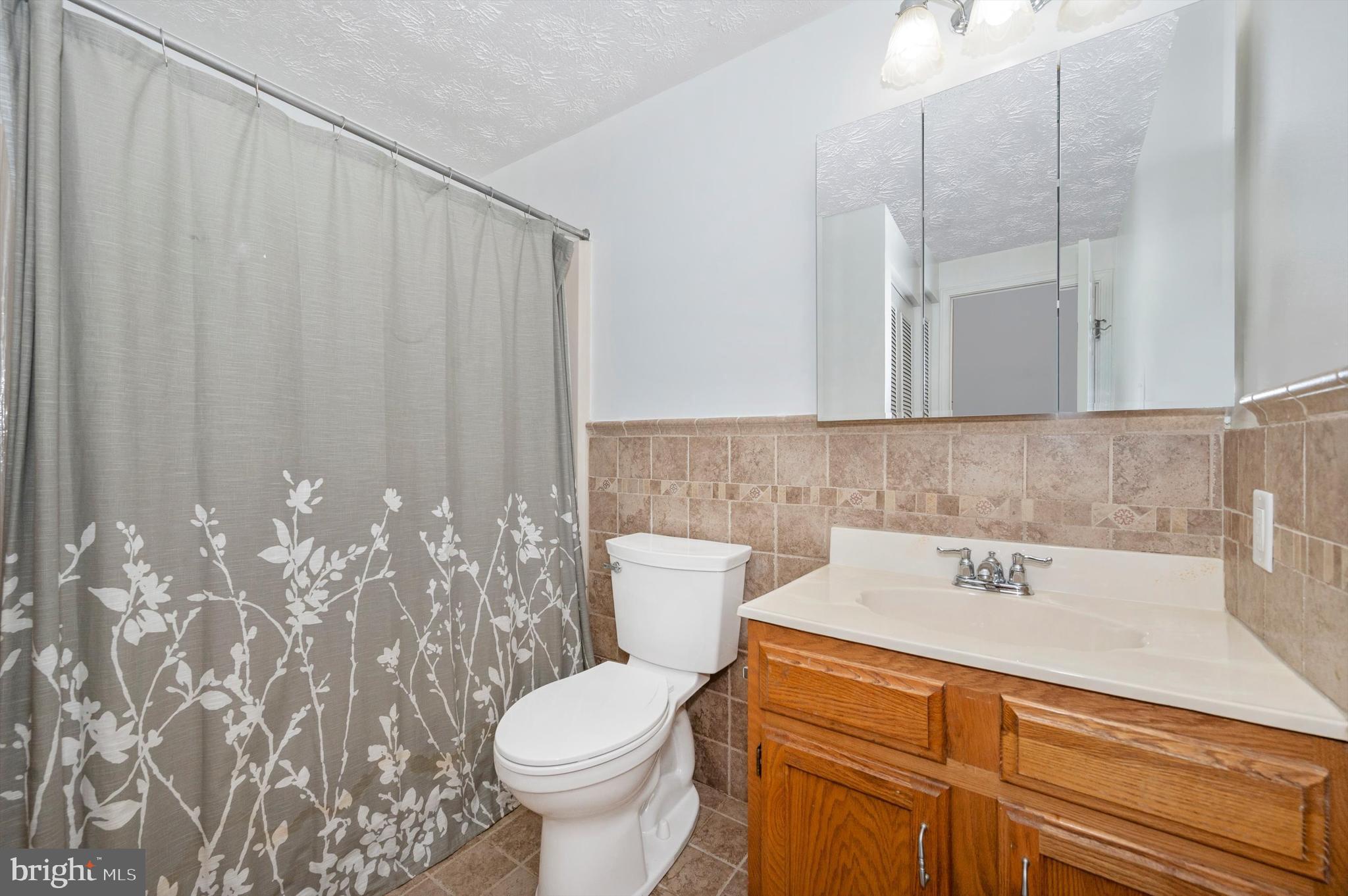 DIAMOND HILLS - Residential