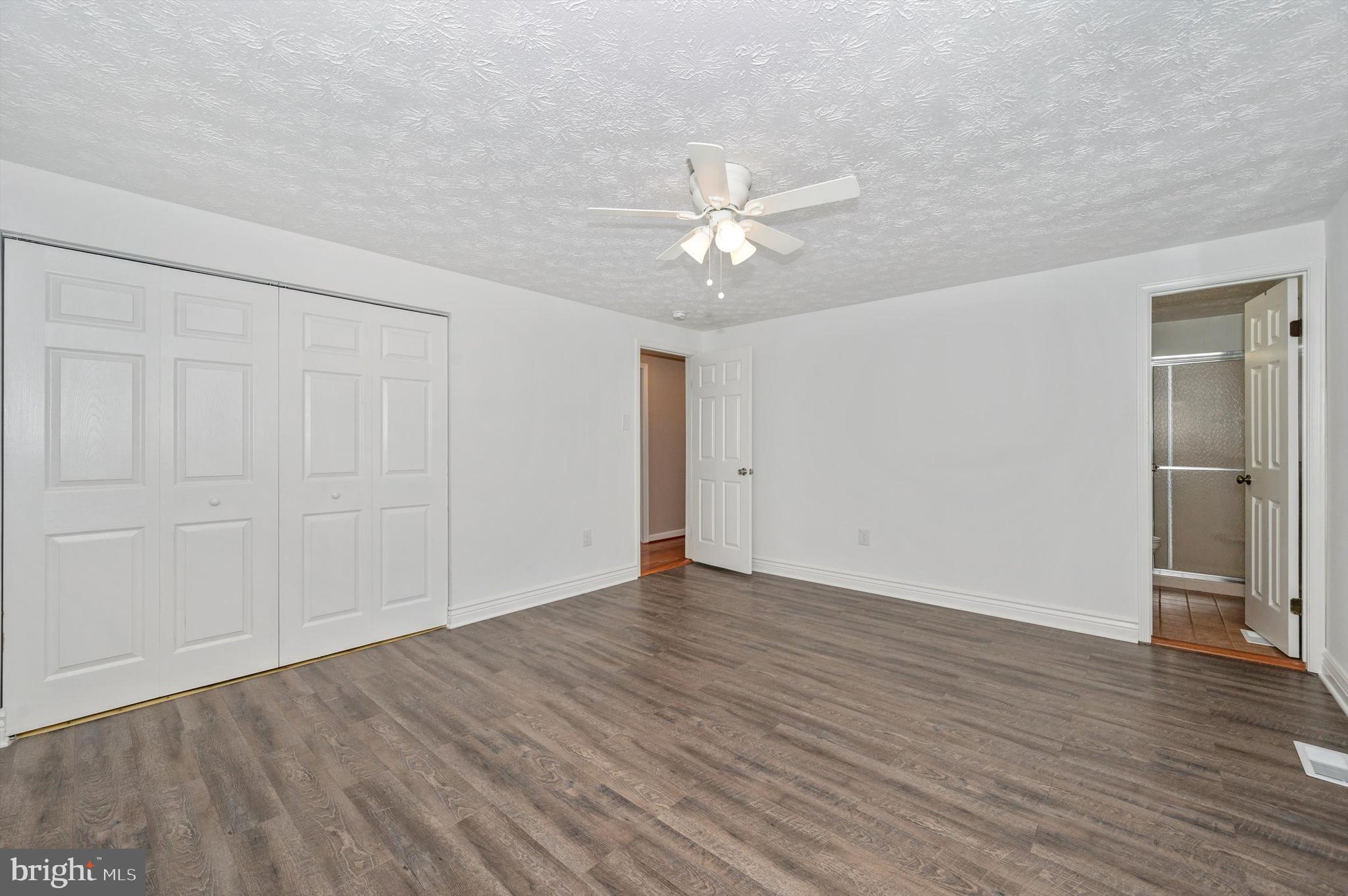 DIAMOND HILLS - Residential