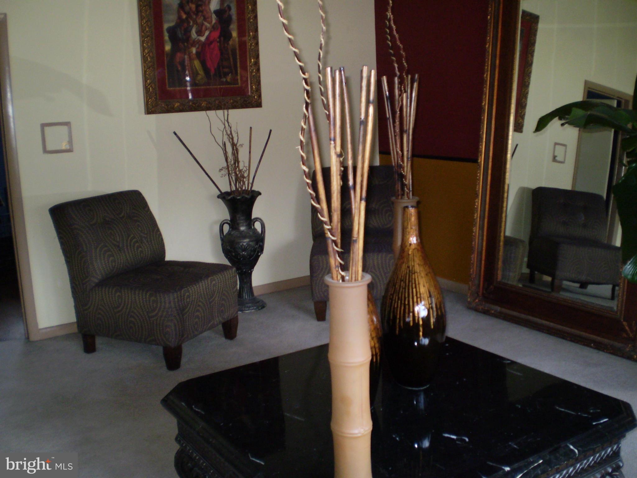 CHRIS MAR MANOR - Residential