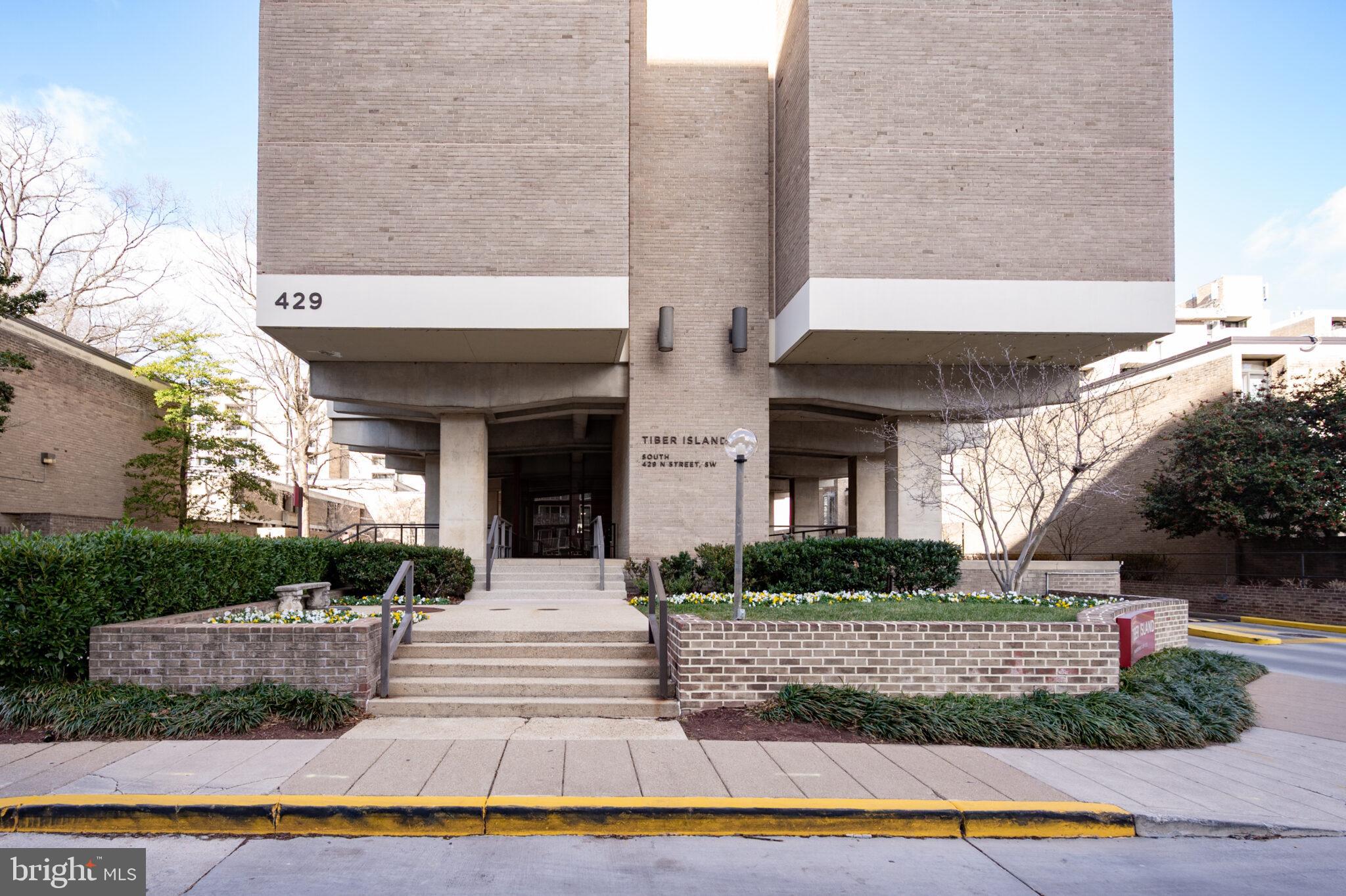 429 N STREET SW S - 705