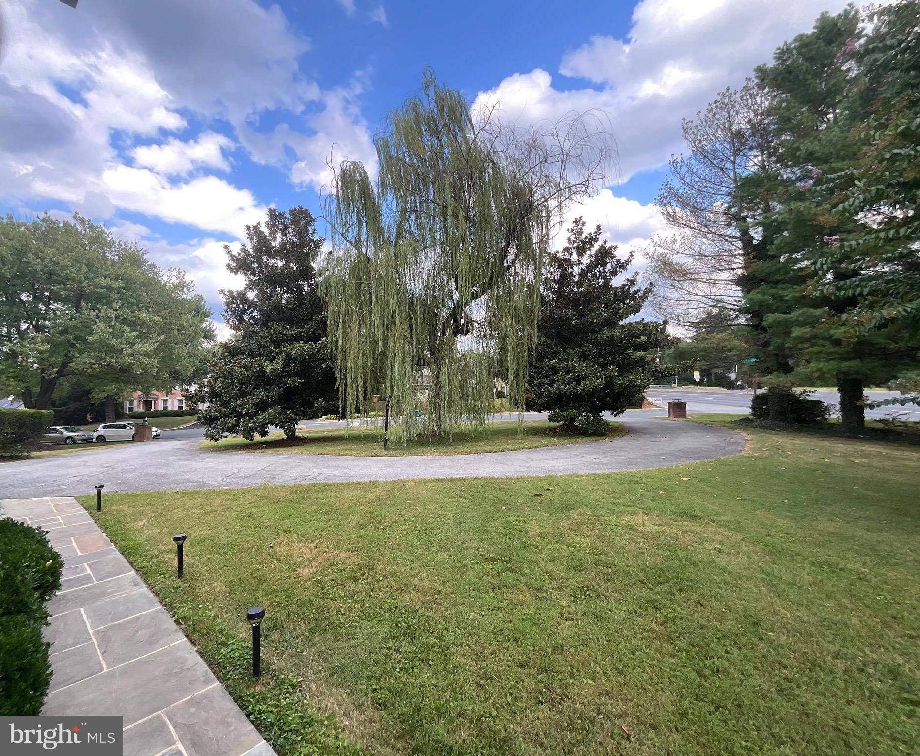 14900 WESTBURY ROAD