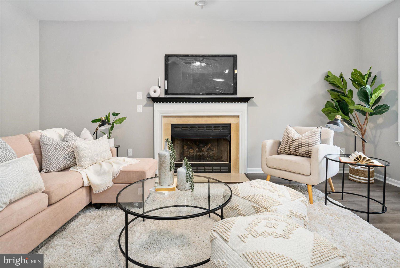 CARROLLTON MANOR - Residential