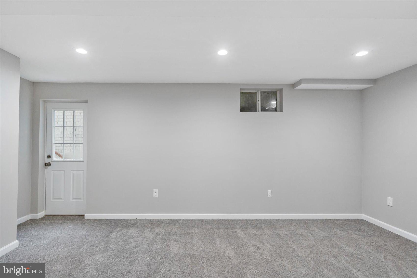 CARROLLTON MANOR - Residential