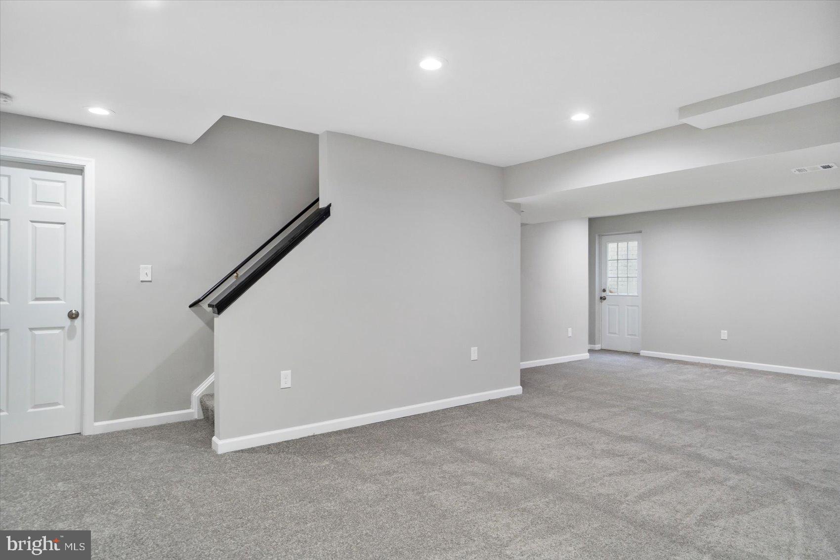 CARROLLTON MANOR - Residential