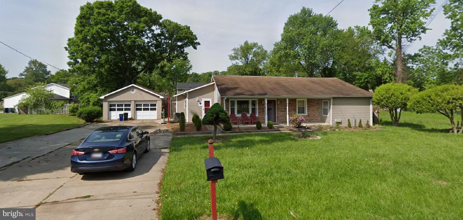 ALLENWOOD ACRES - Residential Lease