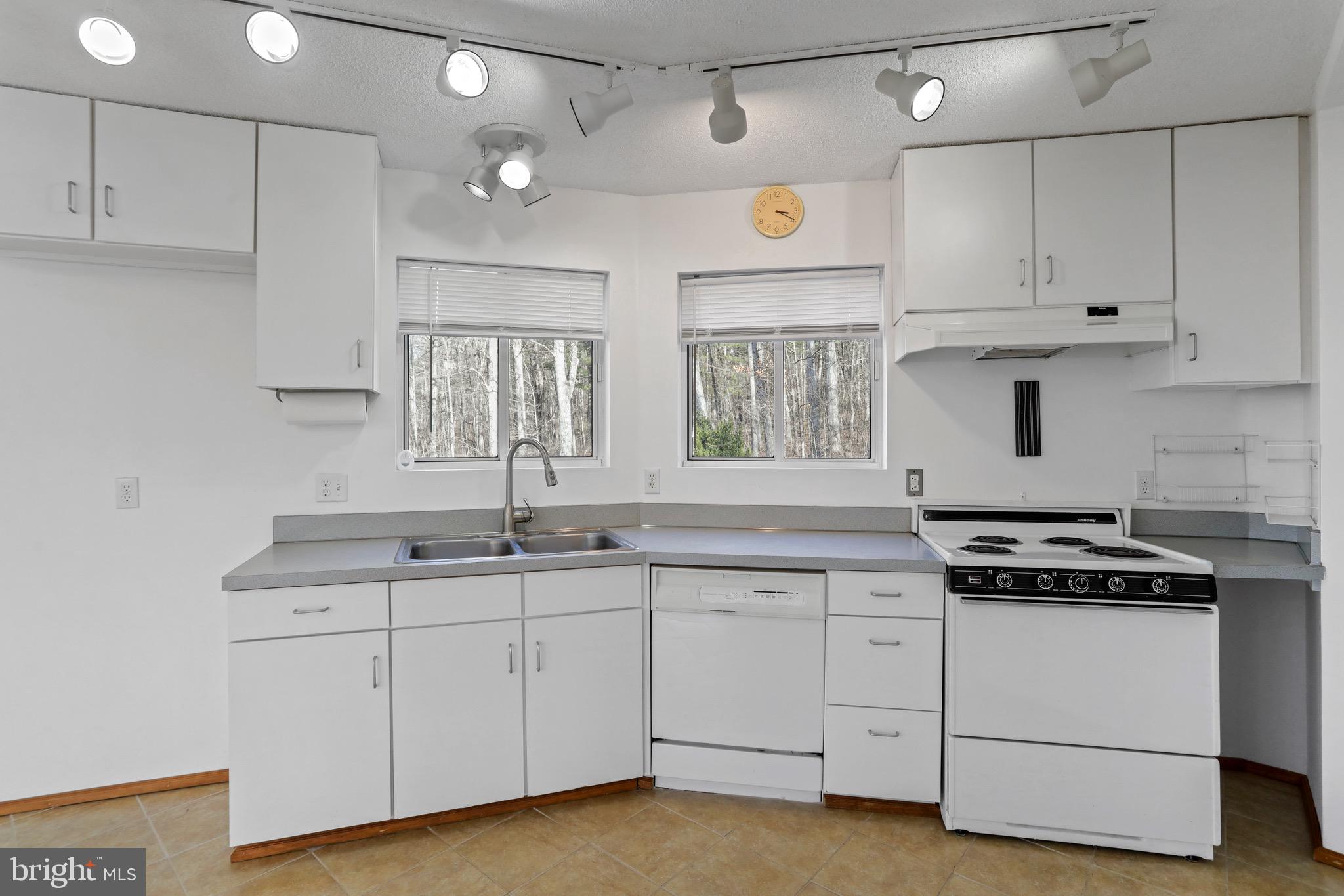 MOUNTAIN WALK - Residential