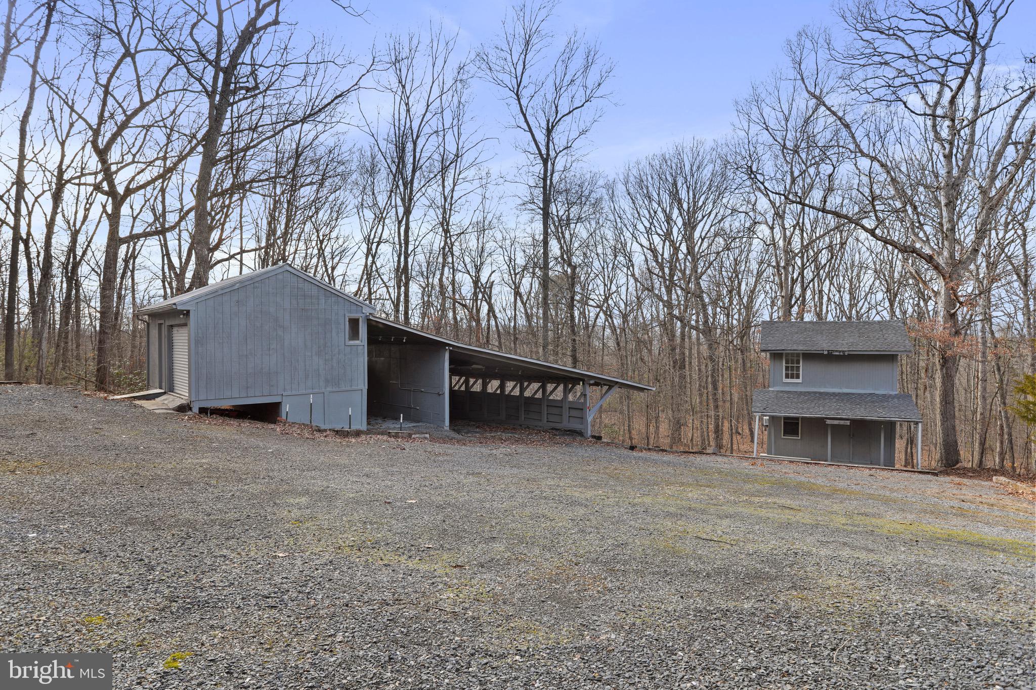 MOUNTAIN WALK - Residential