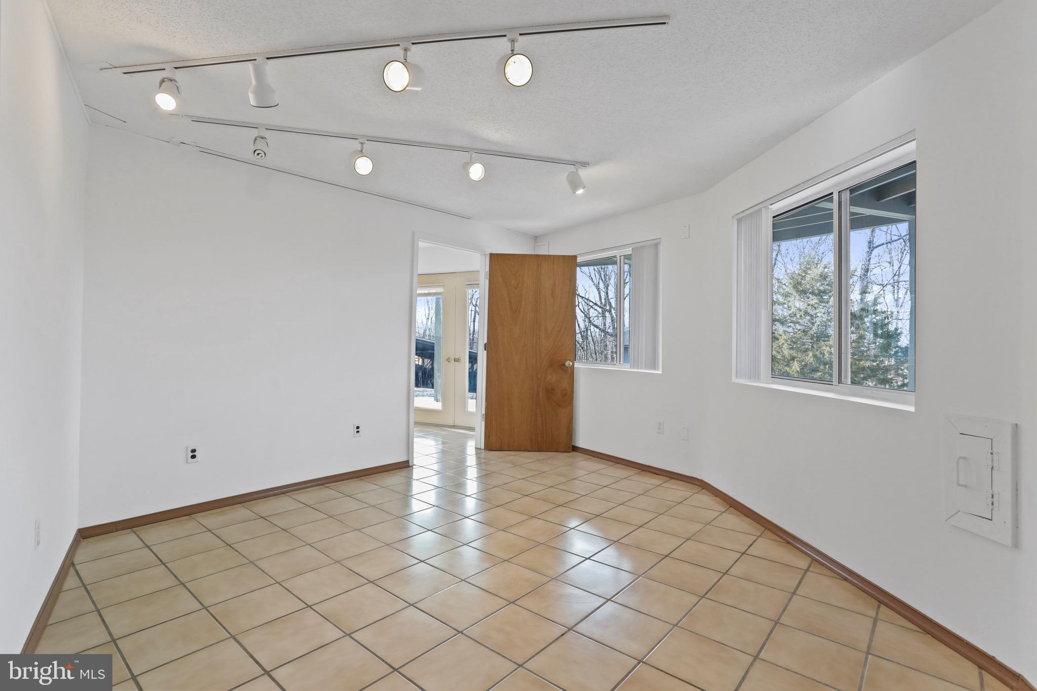 MOUNTAIN WALK - Residential