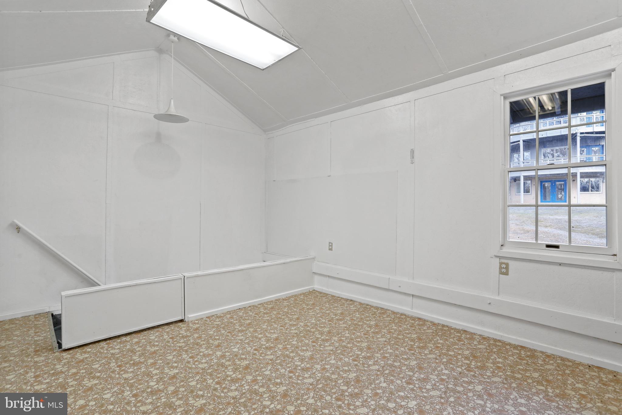 MOUNTAIN WALK - Residential