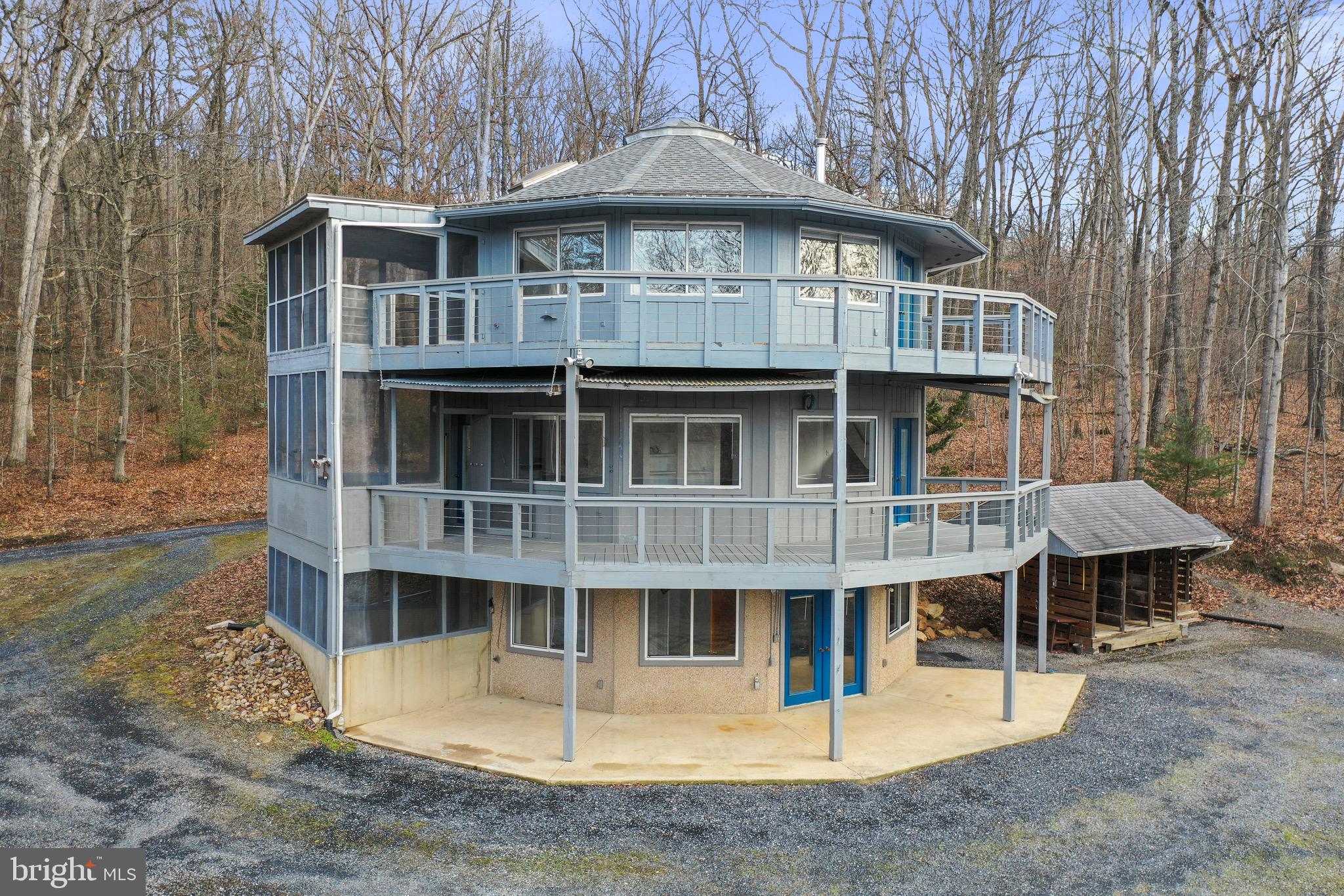 MOUNTAIN WALK - Residential