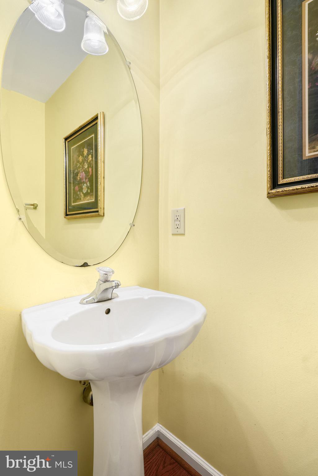 PRESIDENTIAL LAKES - Residential