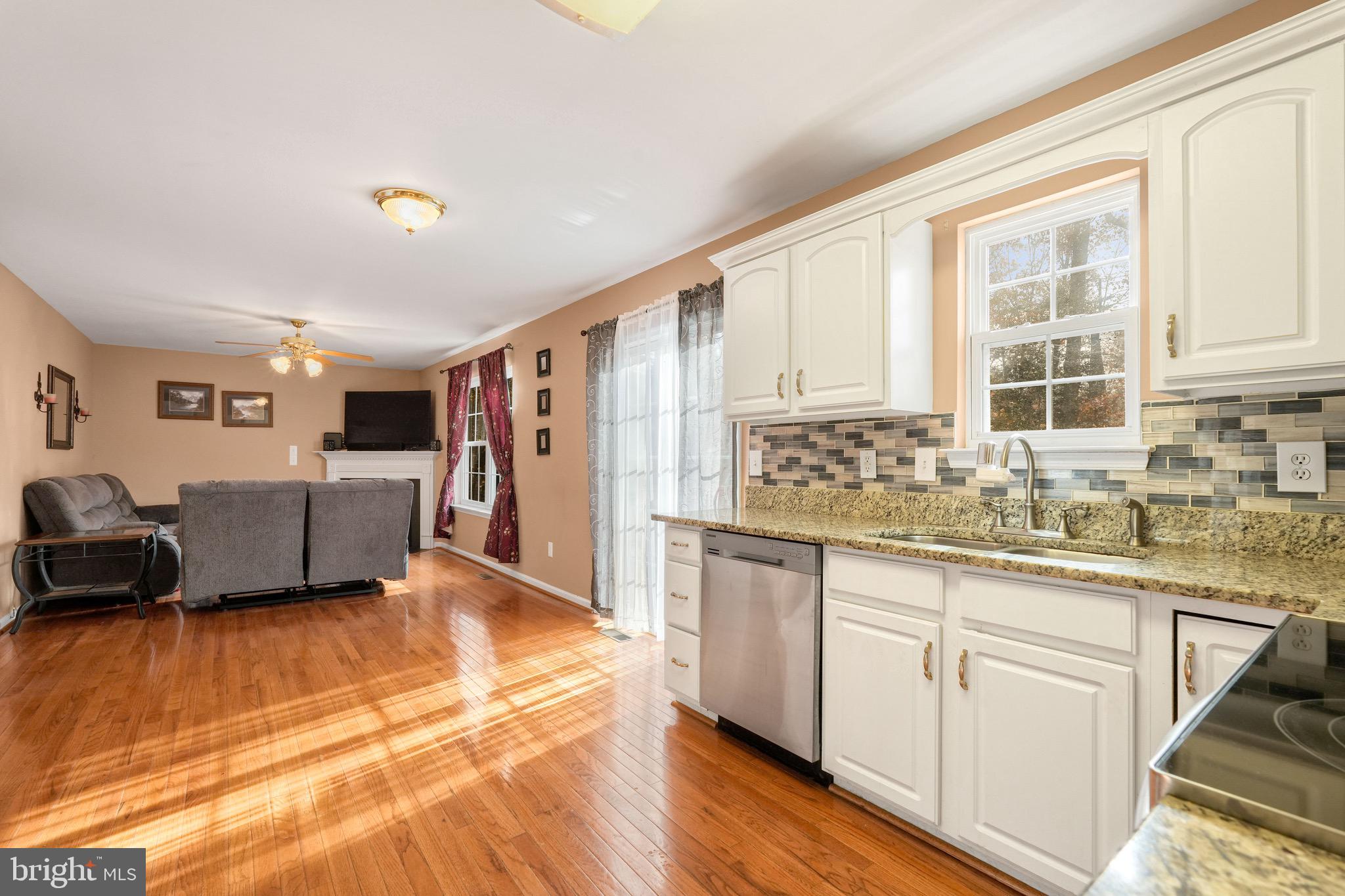 PRESIDENTIAL LAKES - Residential