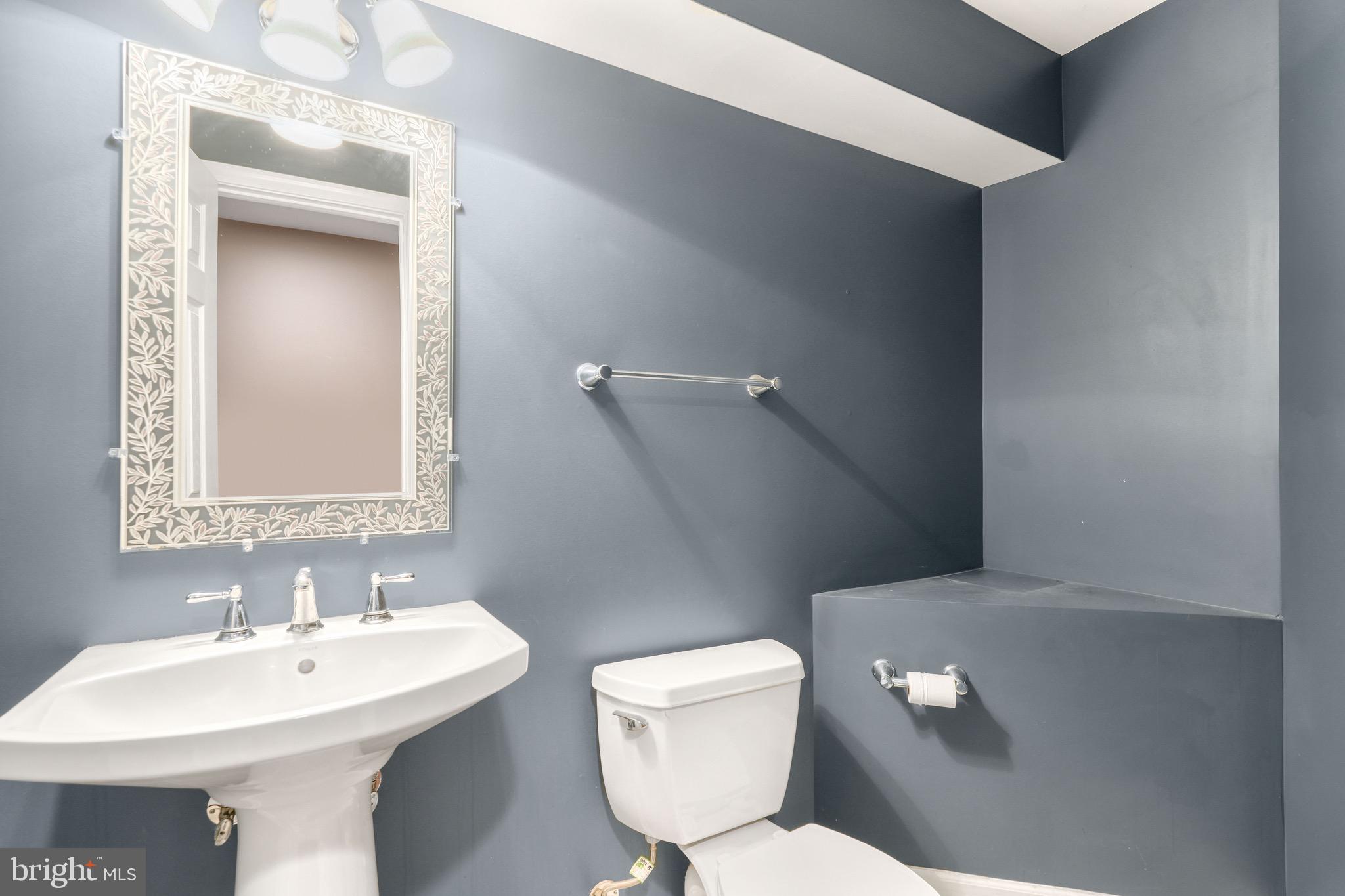 PRESIDENTIAL LAKES - Residential