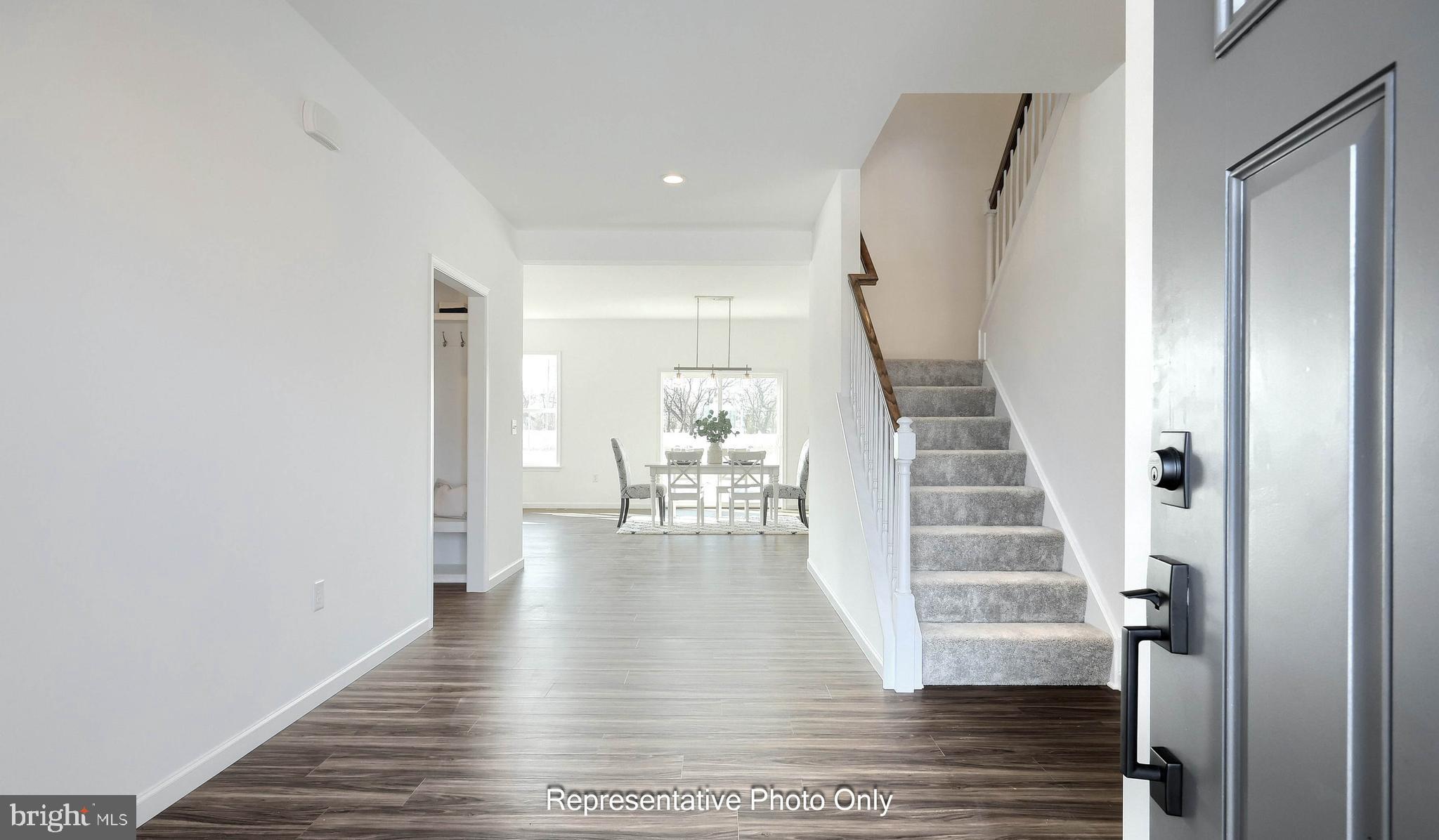 MOUNTAIN VIEW ESTATES - Residential