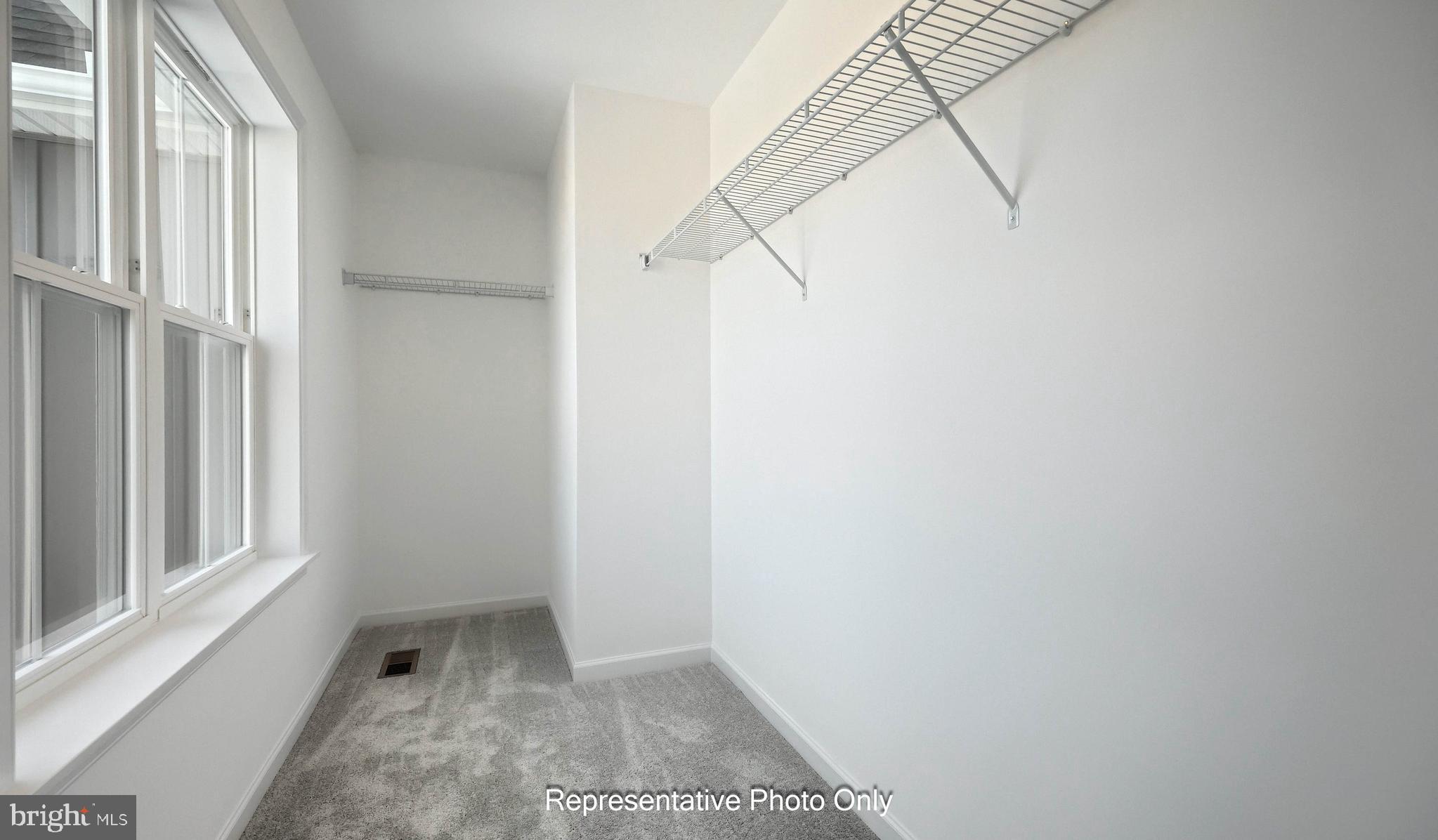 MOUNTAIN VIEW ESTATES - Residential