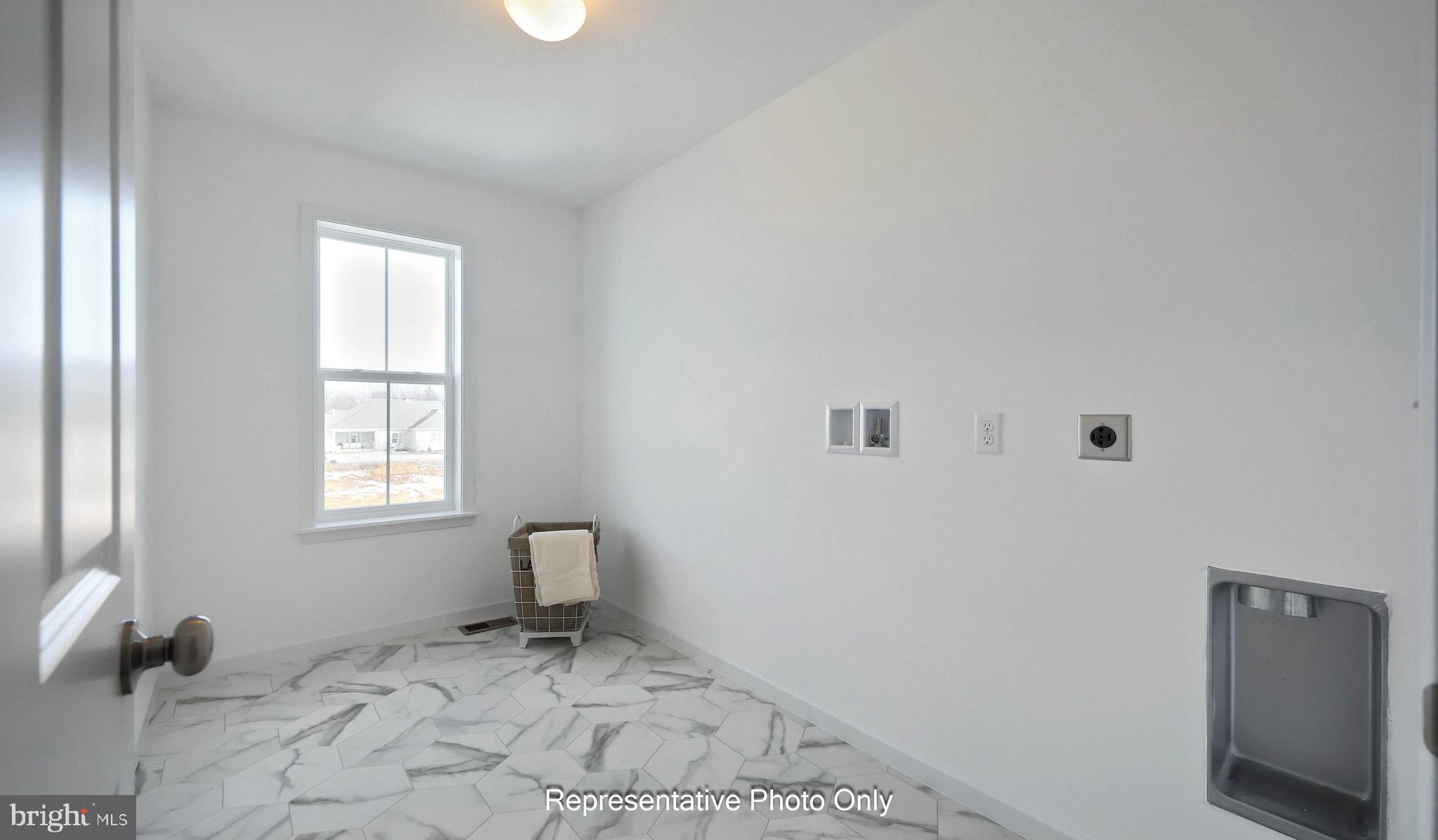 MOUNTAIN VIEW ESTATES - Residential