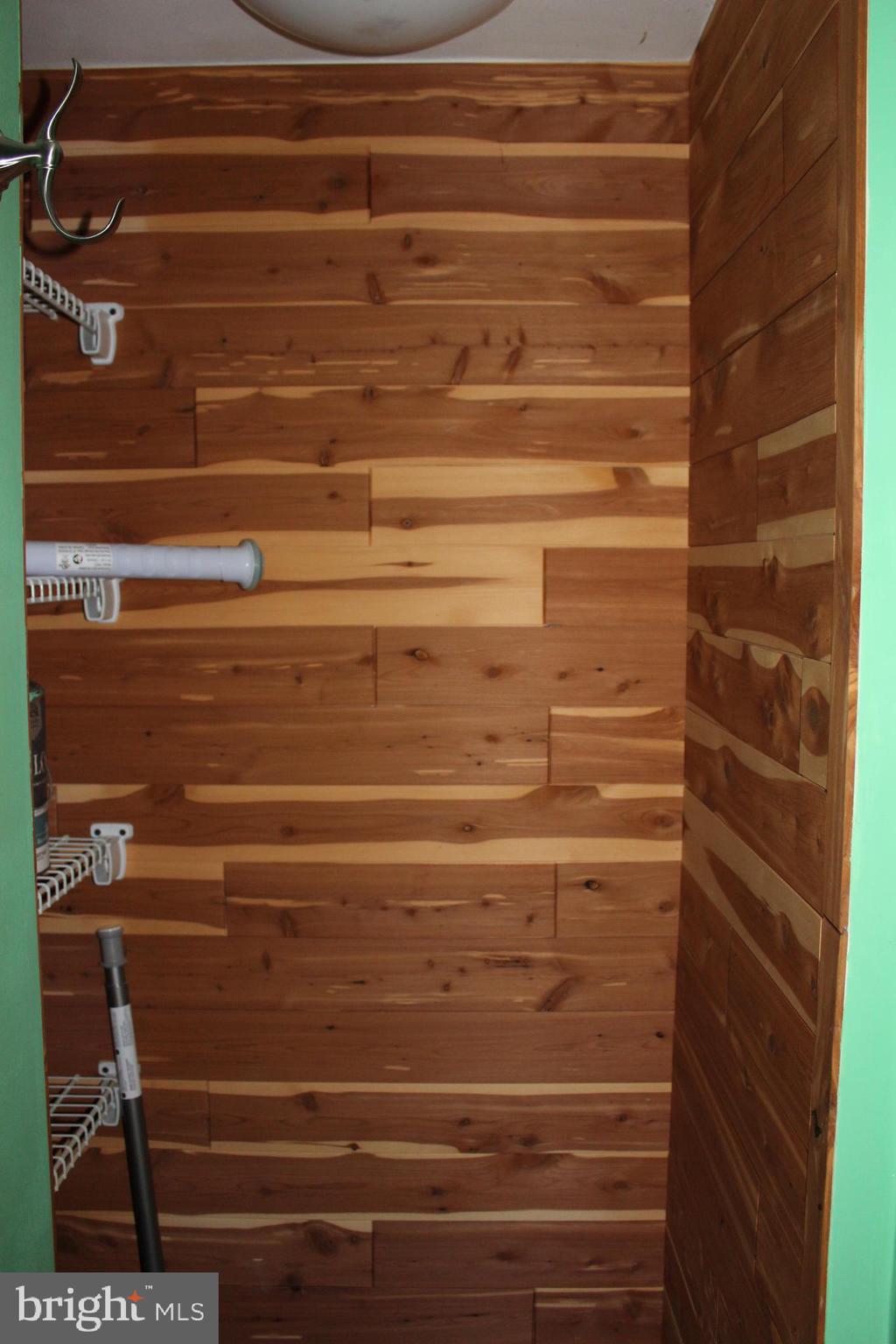 ELIZABETHVILLE BOROUGH - Residential