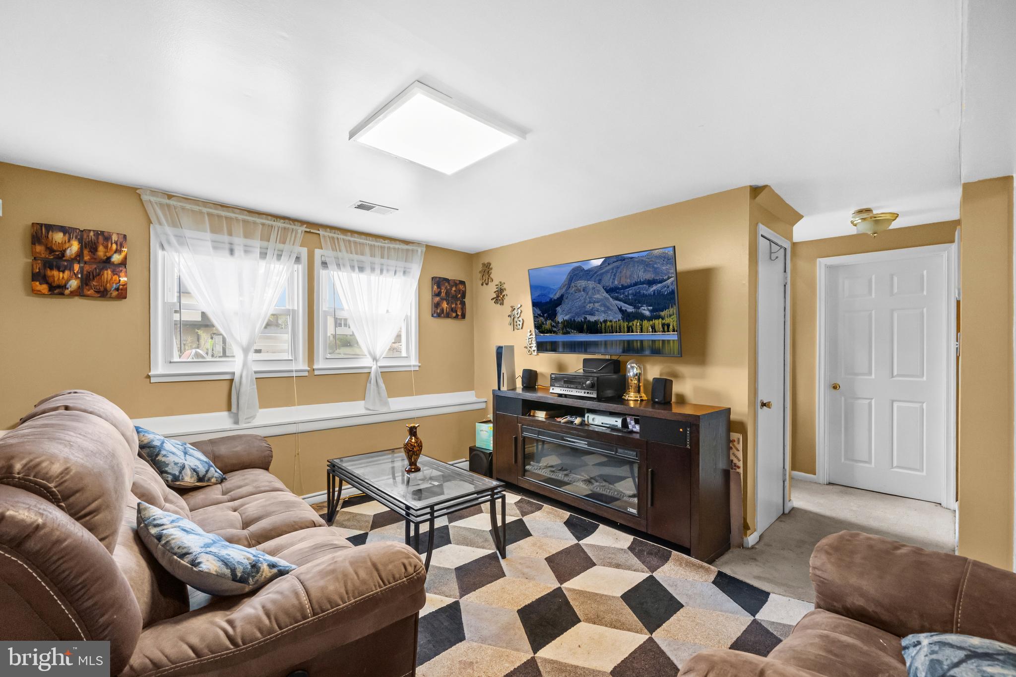 ST CHARLES - CARRINGTON - Residential