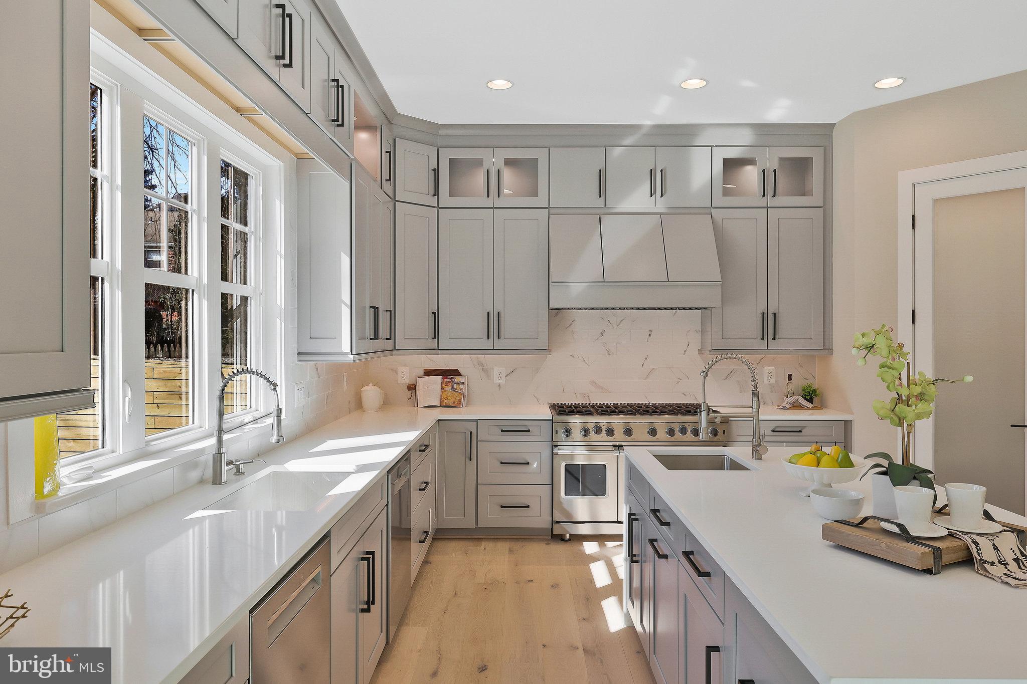 POPLAR HEIGHTS - Residential