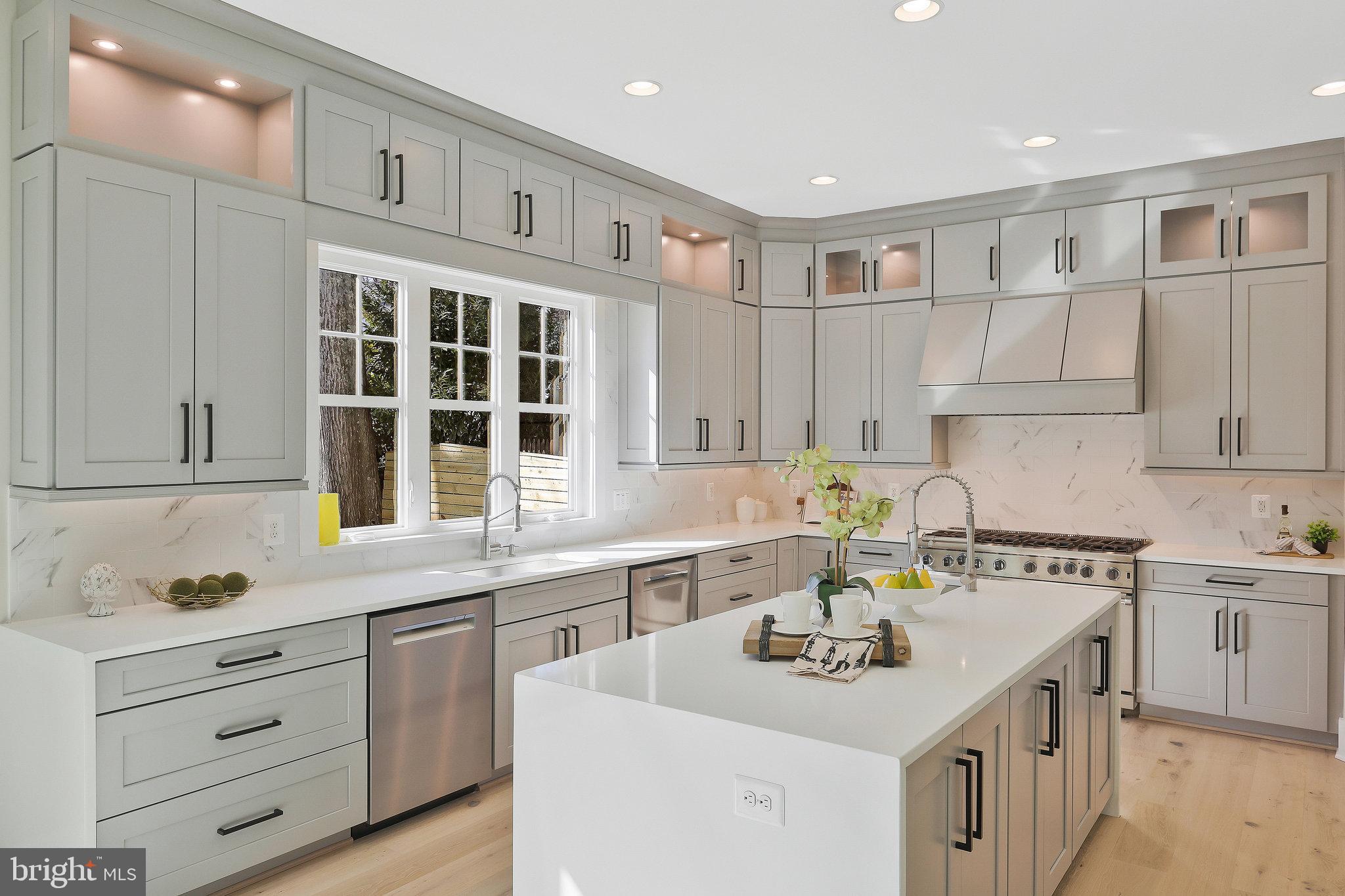 POPLAR HEIGHTS - Residential