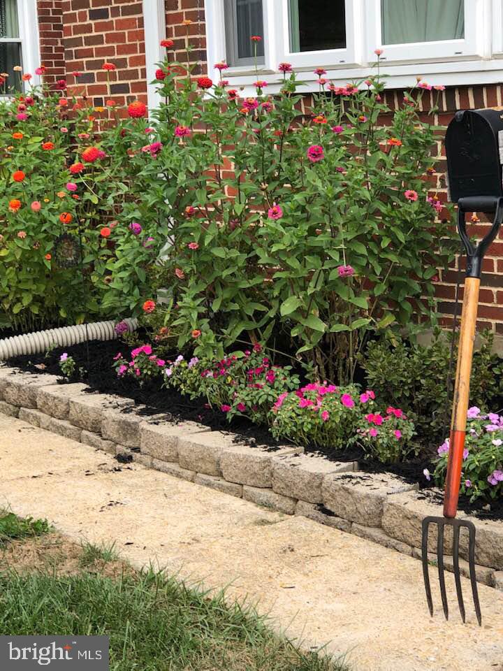 PIKESVILLE - Residential