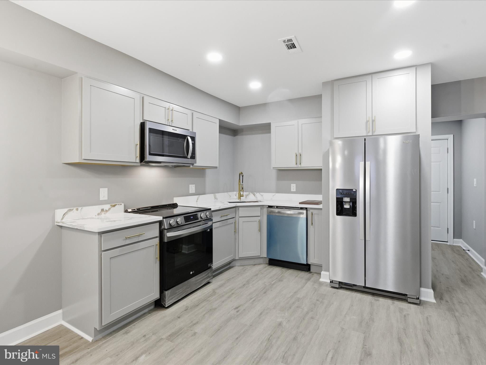 SHIPLEY HILL - Residential