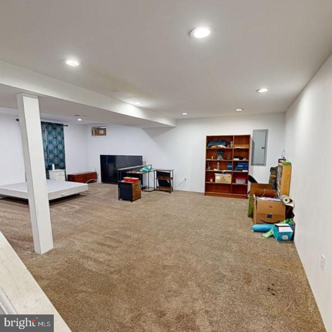 COVENTRY FARMS - Residential