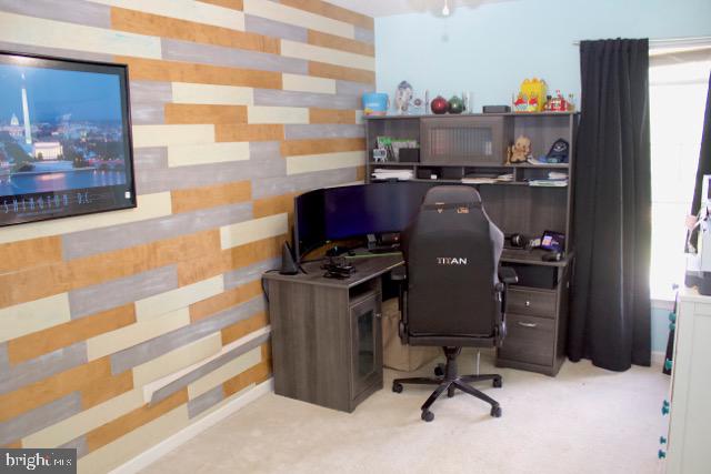 COVENTRY FARMS - Residential