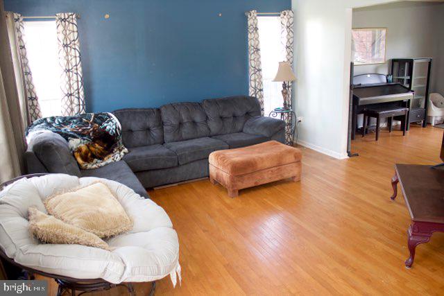 COVENTRY FARMS - Residential