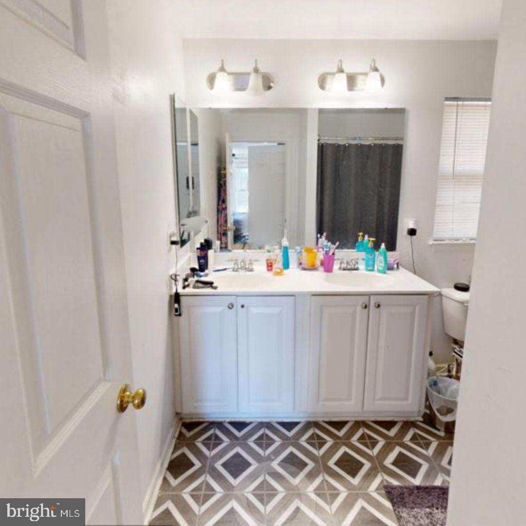 COVENTRY FARMS - Residential