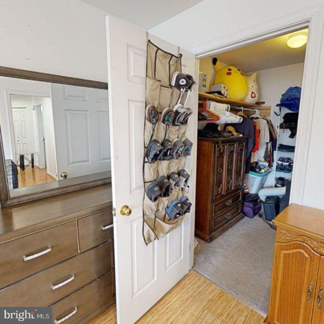 COVENTRY FARMS - Residential