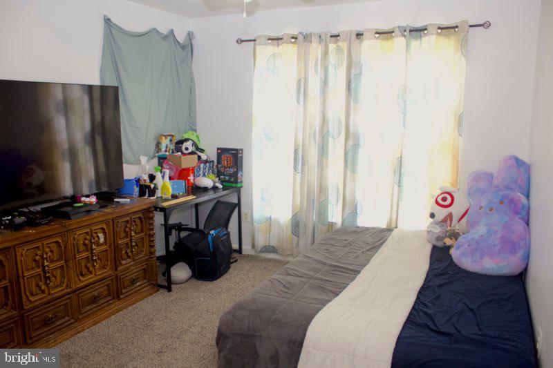 COVENTRY FARMS - Residential