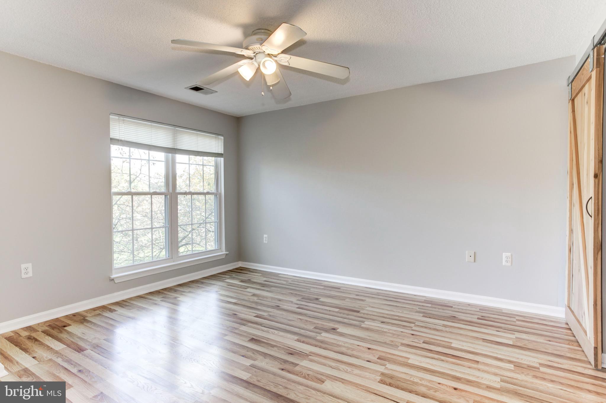 ASHBURN FARM - Residential Lease