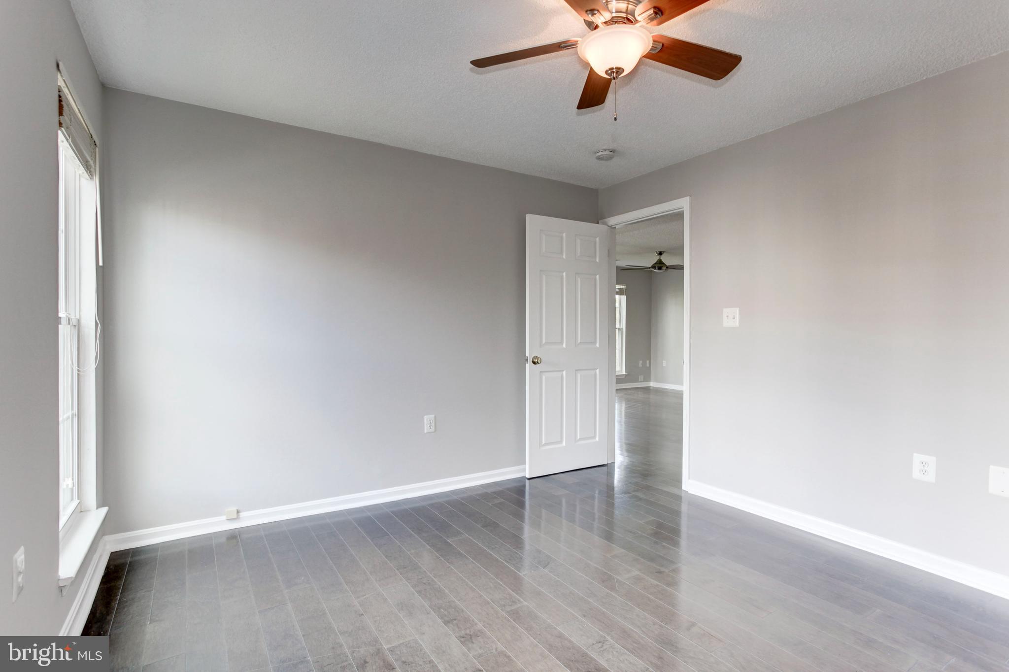 ASHBURN FARM - Residential Lease