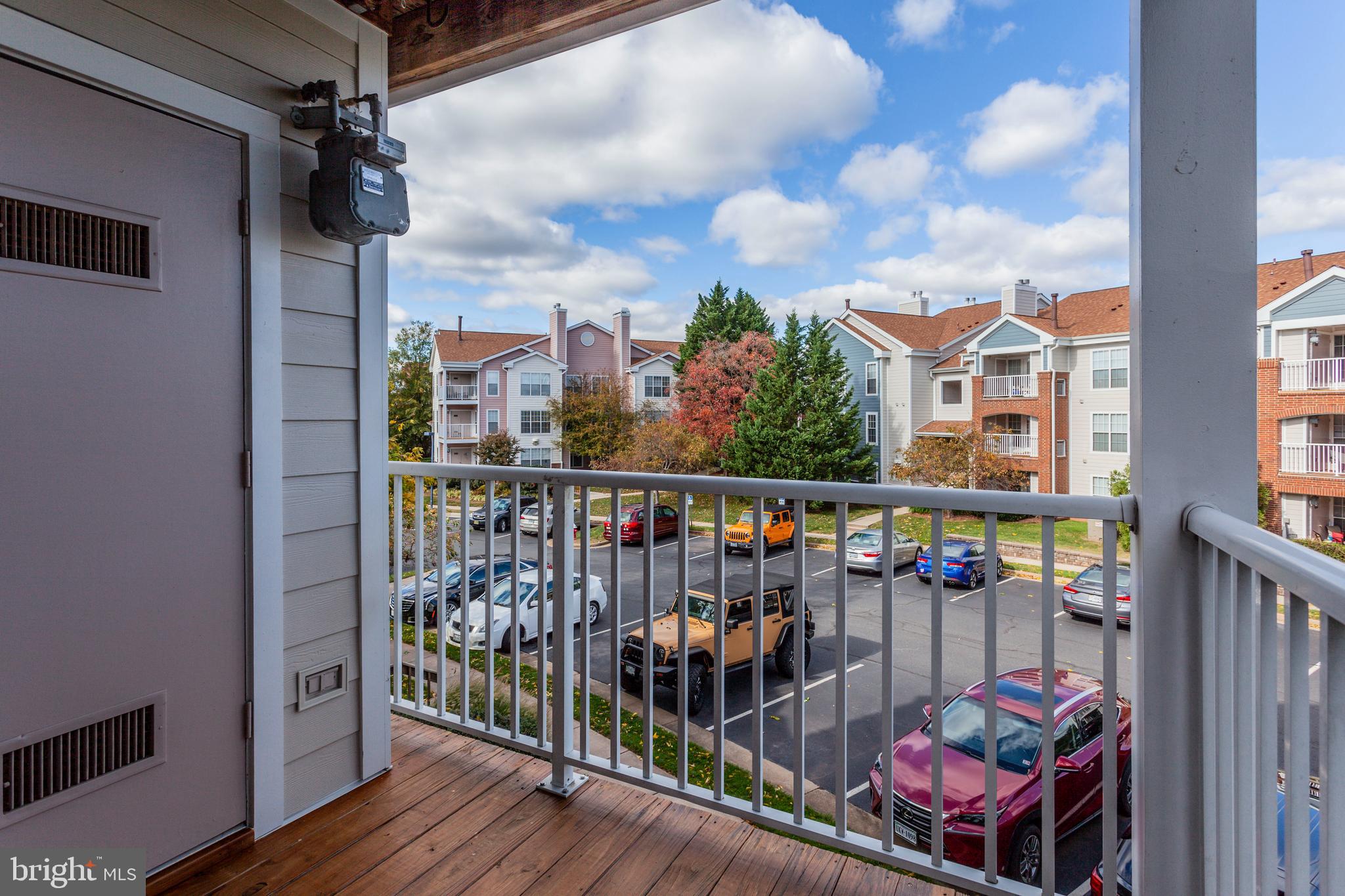 ASHBURN FARM - Residential Lease