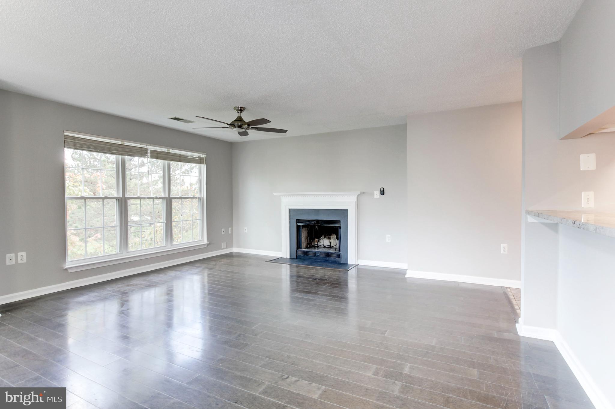 ASHBURN FARM - Residential Lease