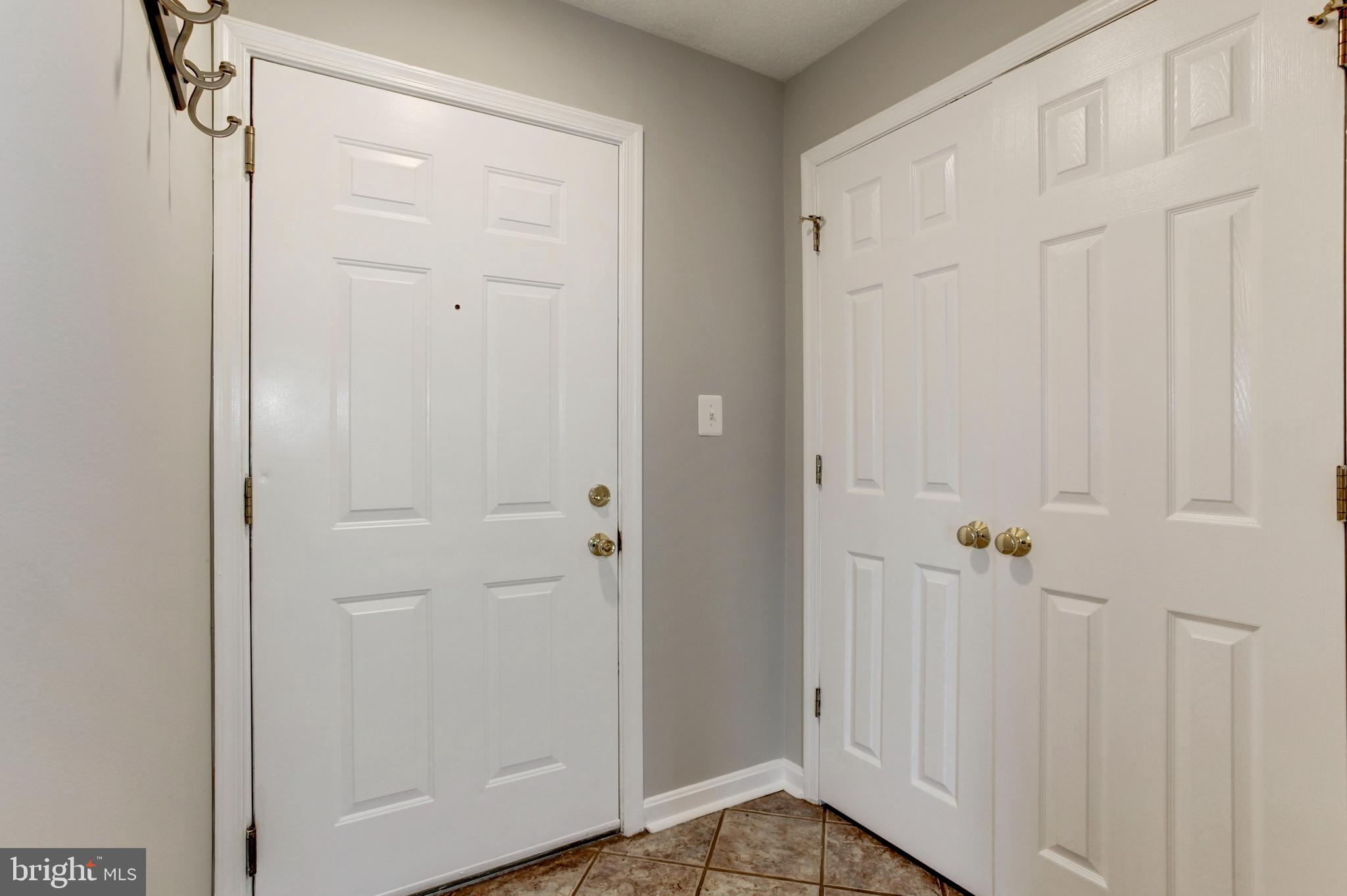 ASHBURN FARM - Residential Lease