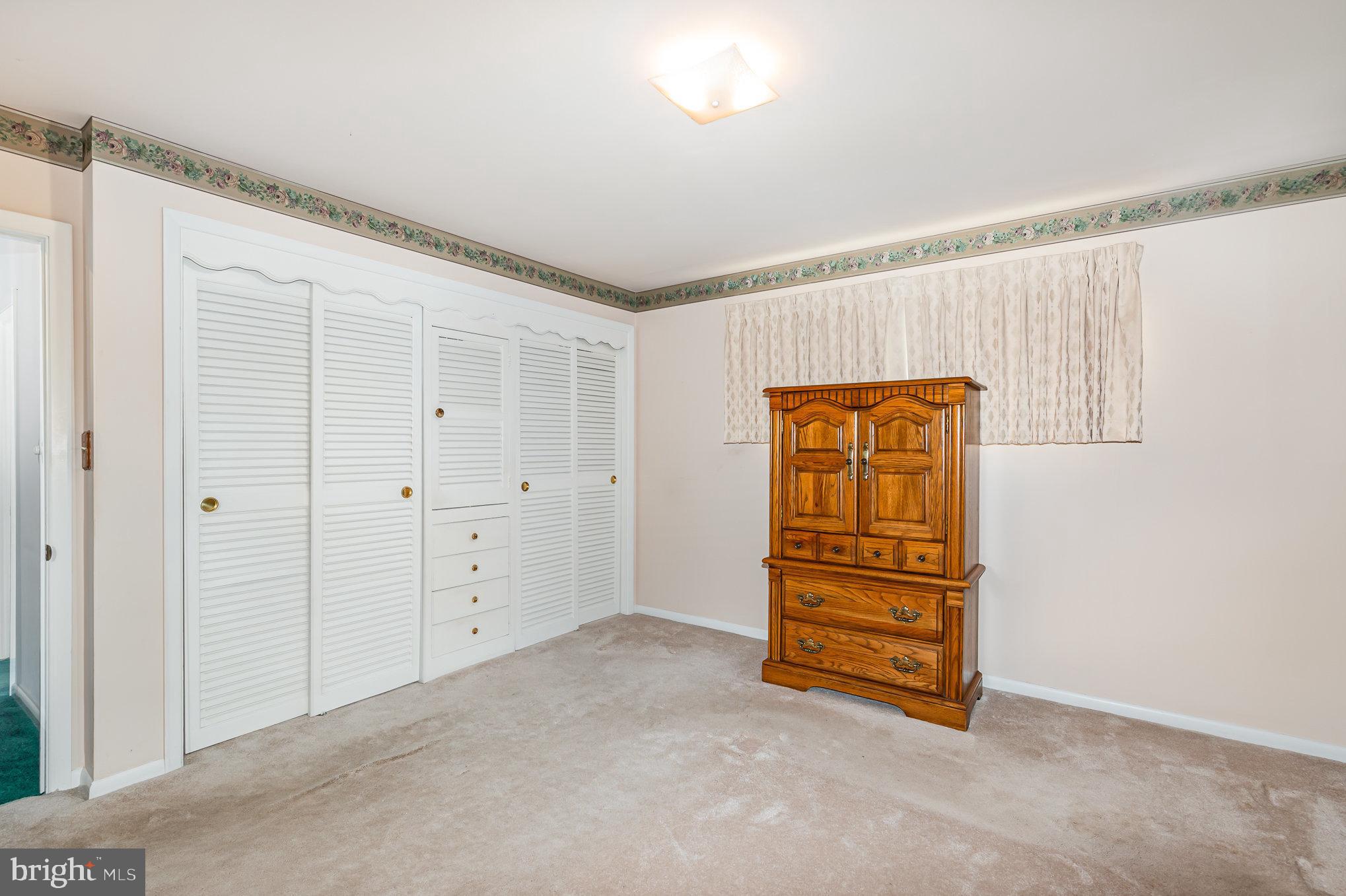 WEYBURN PARK - Residential